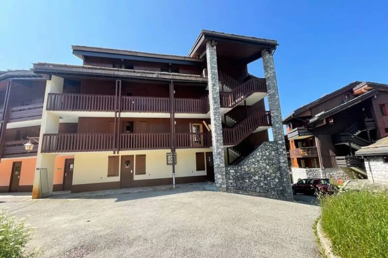 Résidence Cristallin G-Niet-getagd