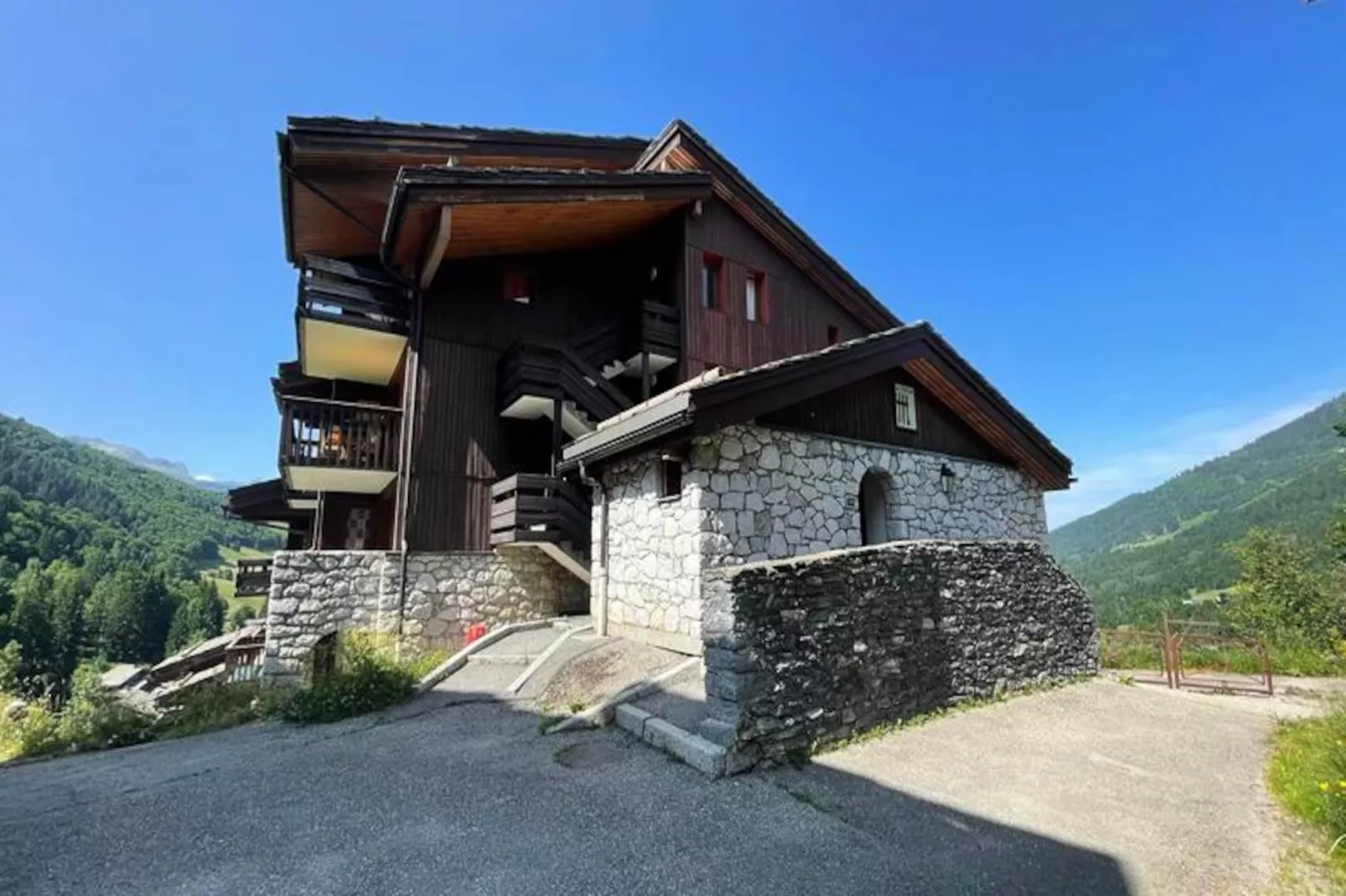 Résidence Portail G-Niet-getagd