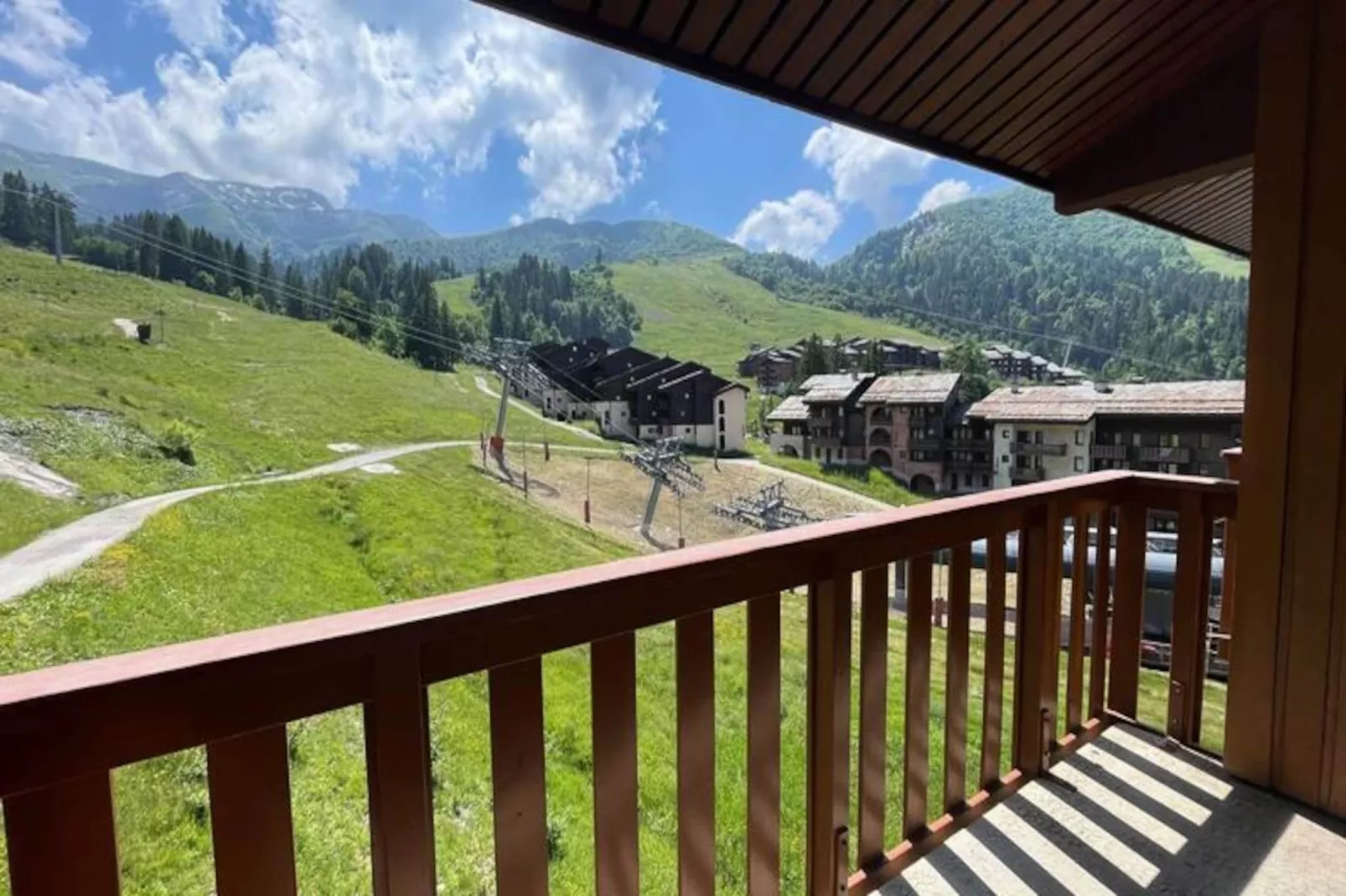 Résidence Pierrafort G-Niet-getagd