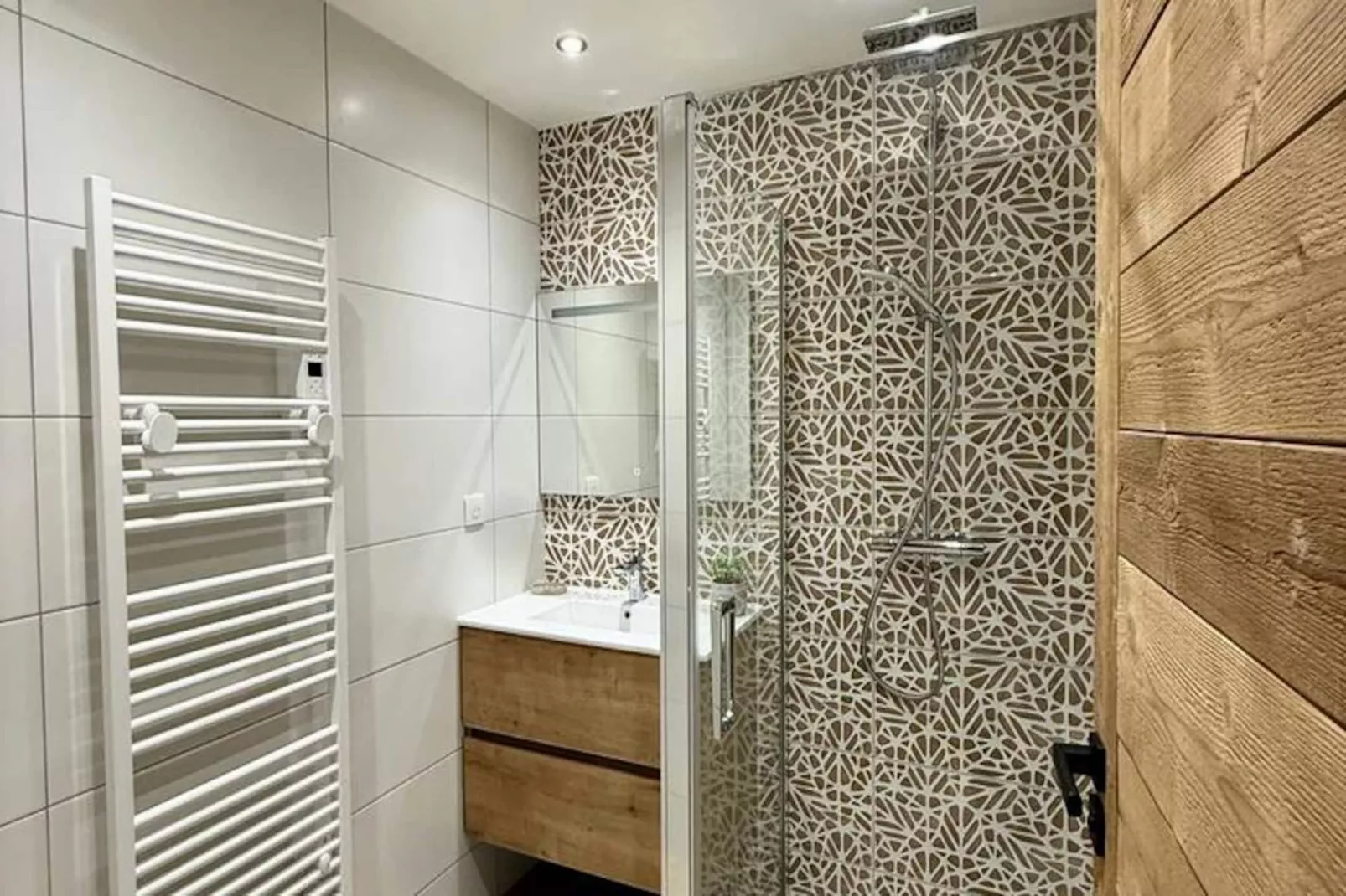 Résidence Complexe Aiguilles-Niet-getagd