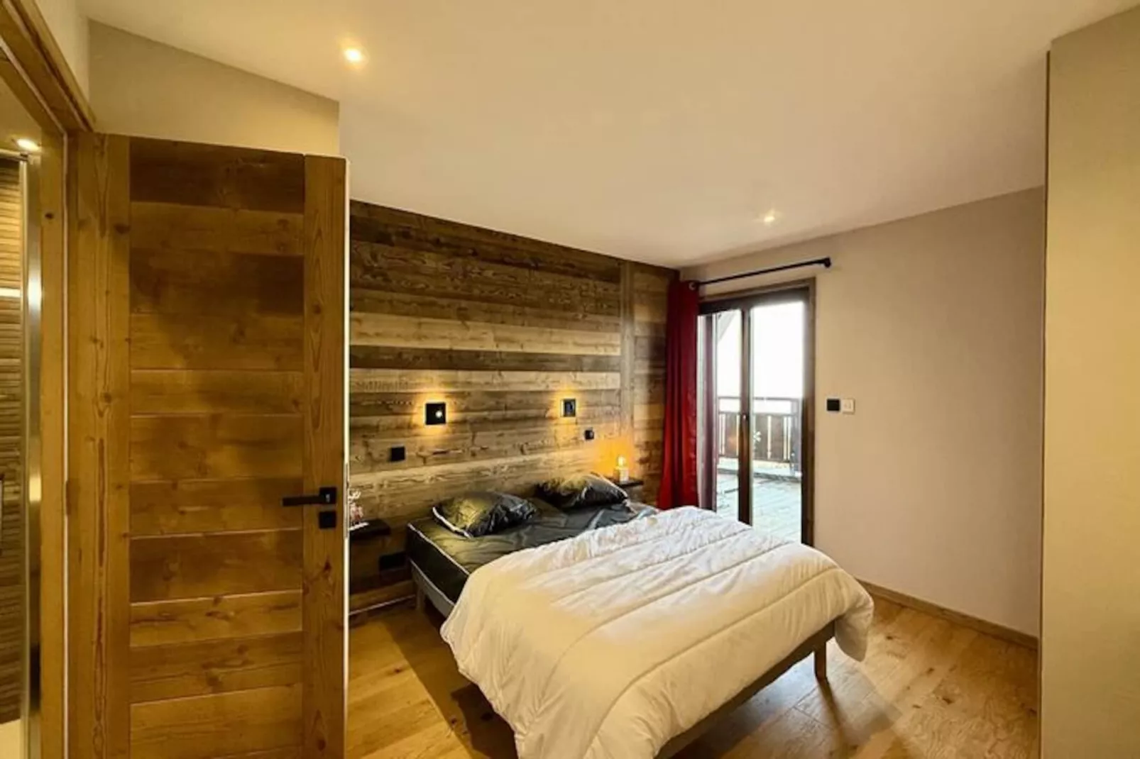 Résidence Complexe Aiguilles-Niet-getagd