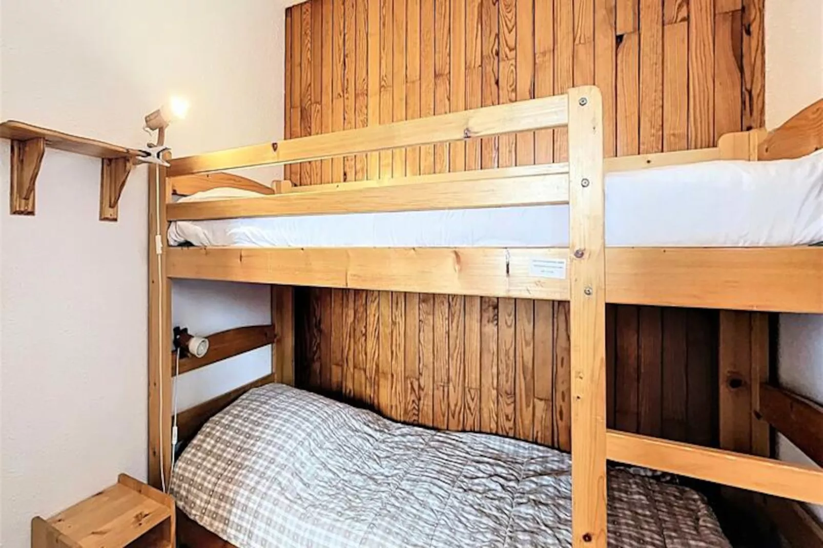 Résidence Baikonour-Niet-getagd