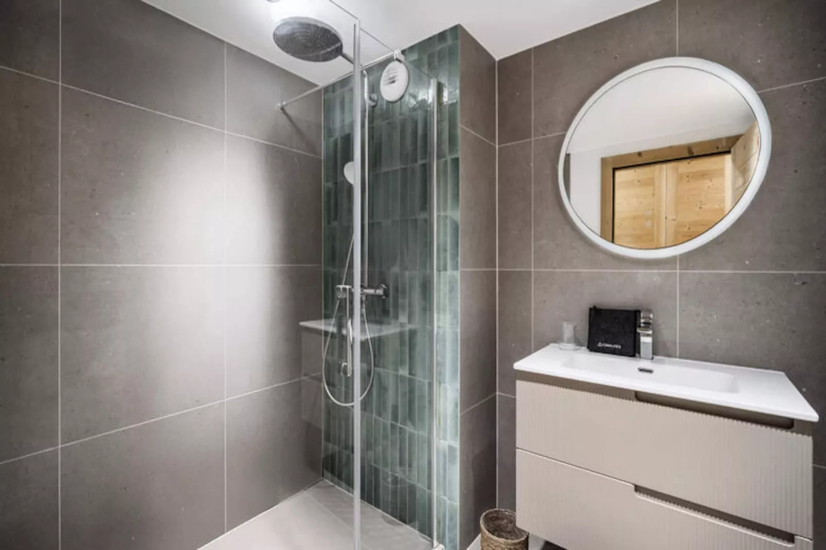 Résidence Naos-Niet-getagd