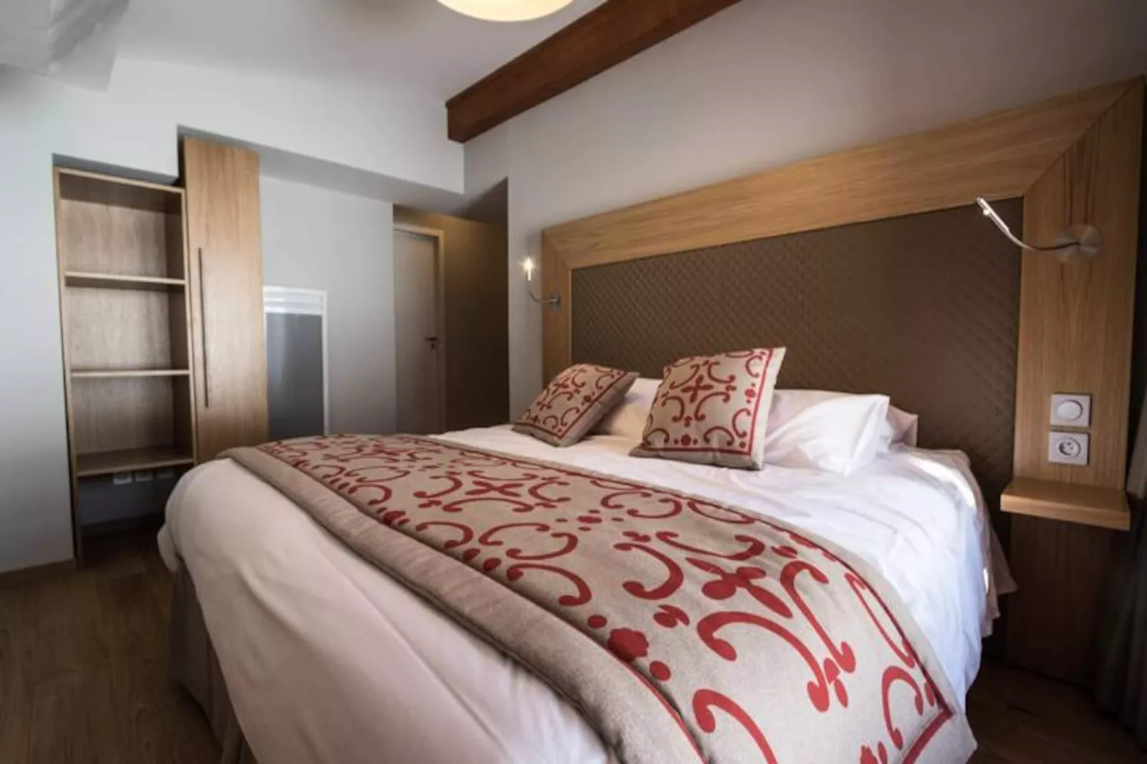 Résidence Les Monarques-Niet-getagd