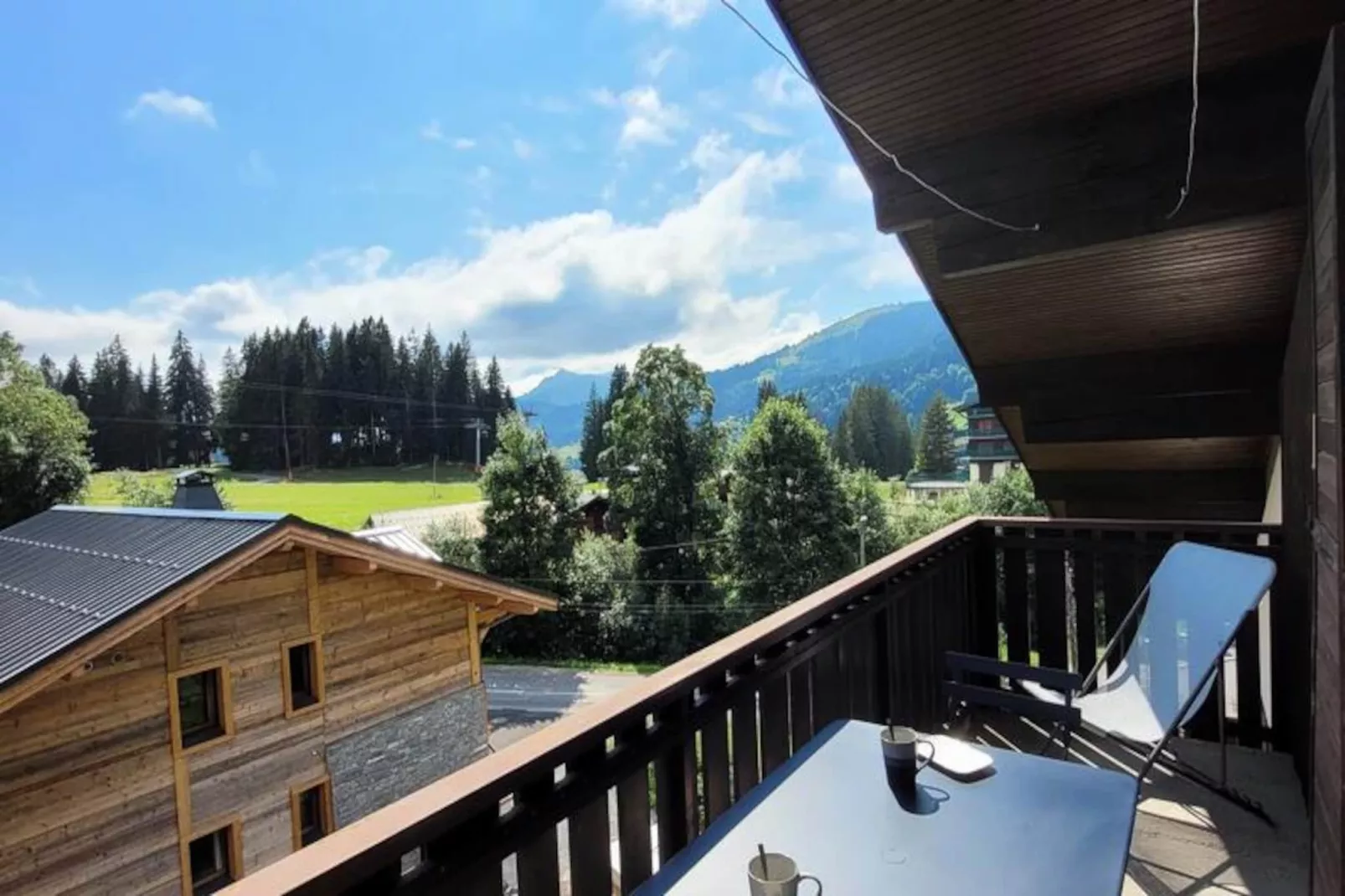 Résidence Le Shangri La-Niet-getagd