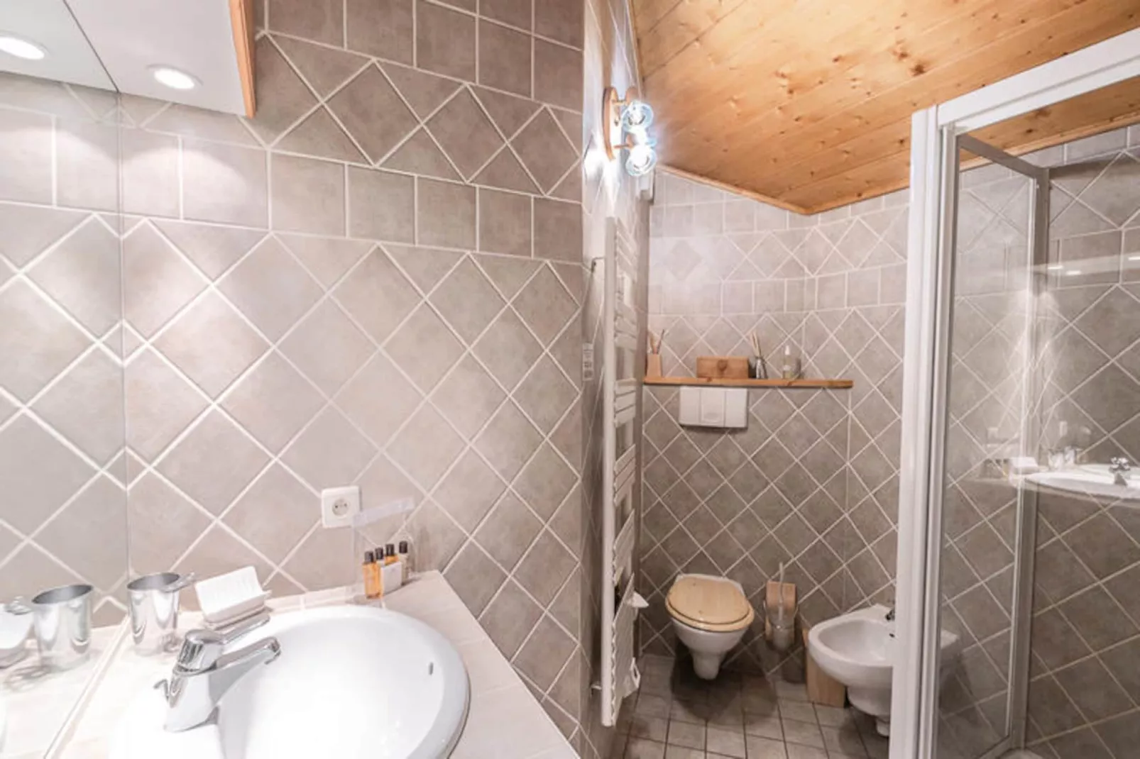 Chalets Du Savoy-Niet-getagd