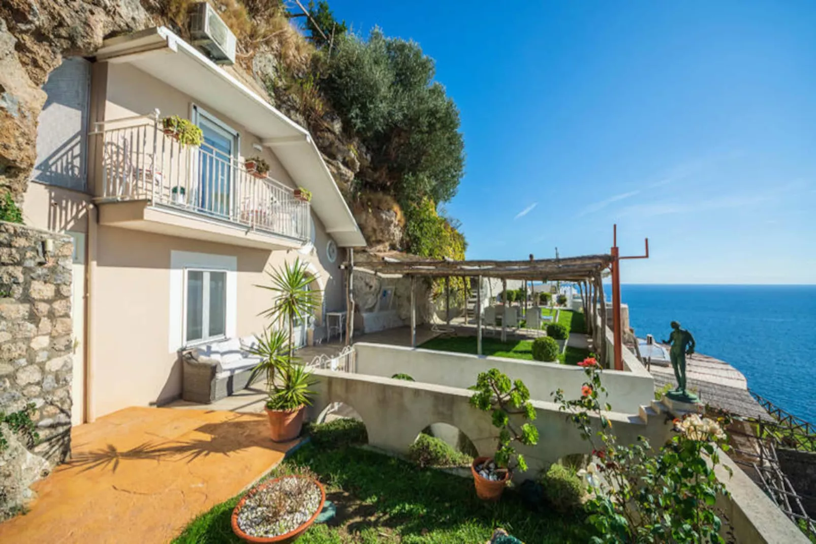 Maison à Maiori-Niet-getagd