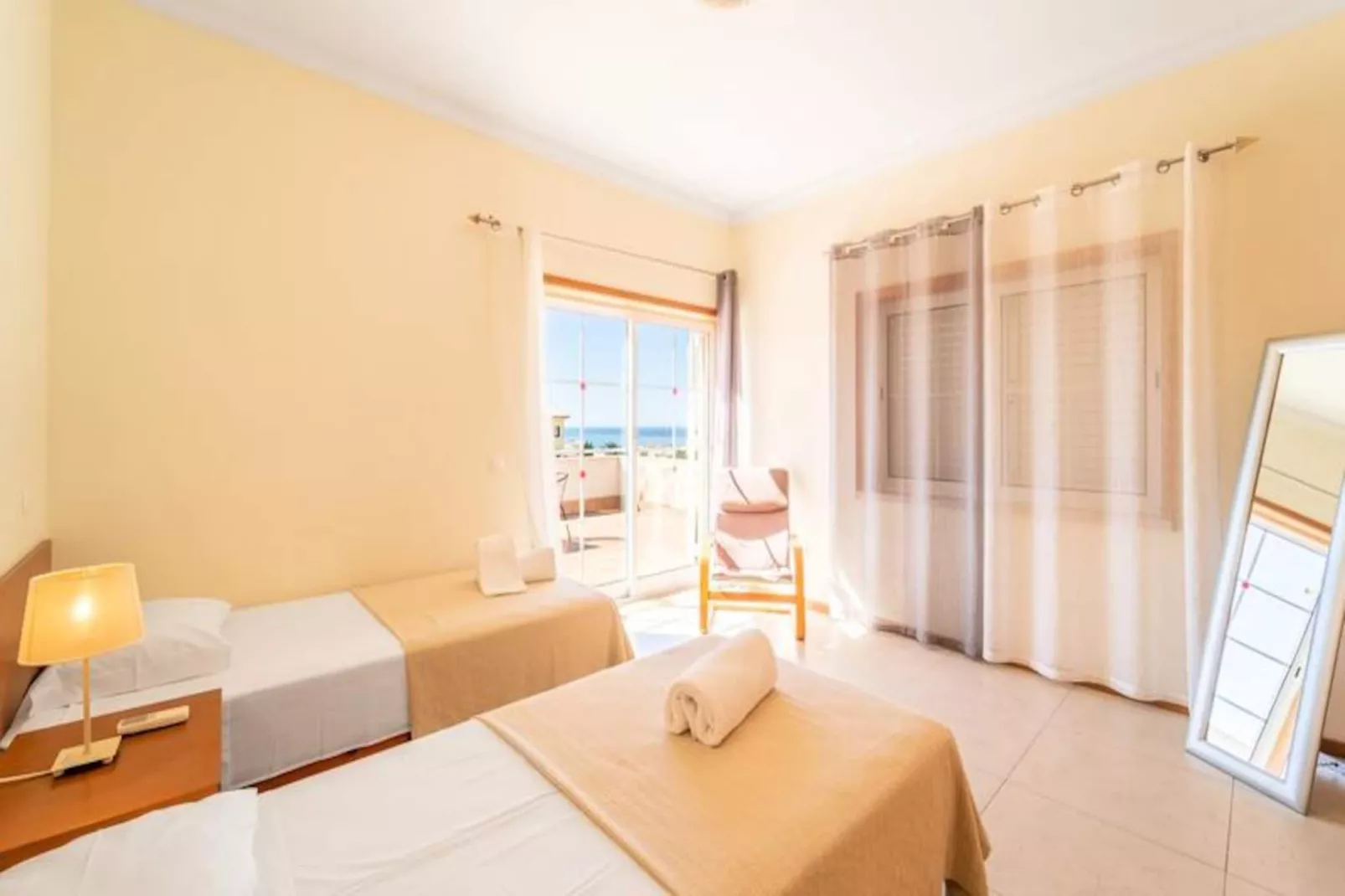 Maison à Guia-Niet-getagd