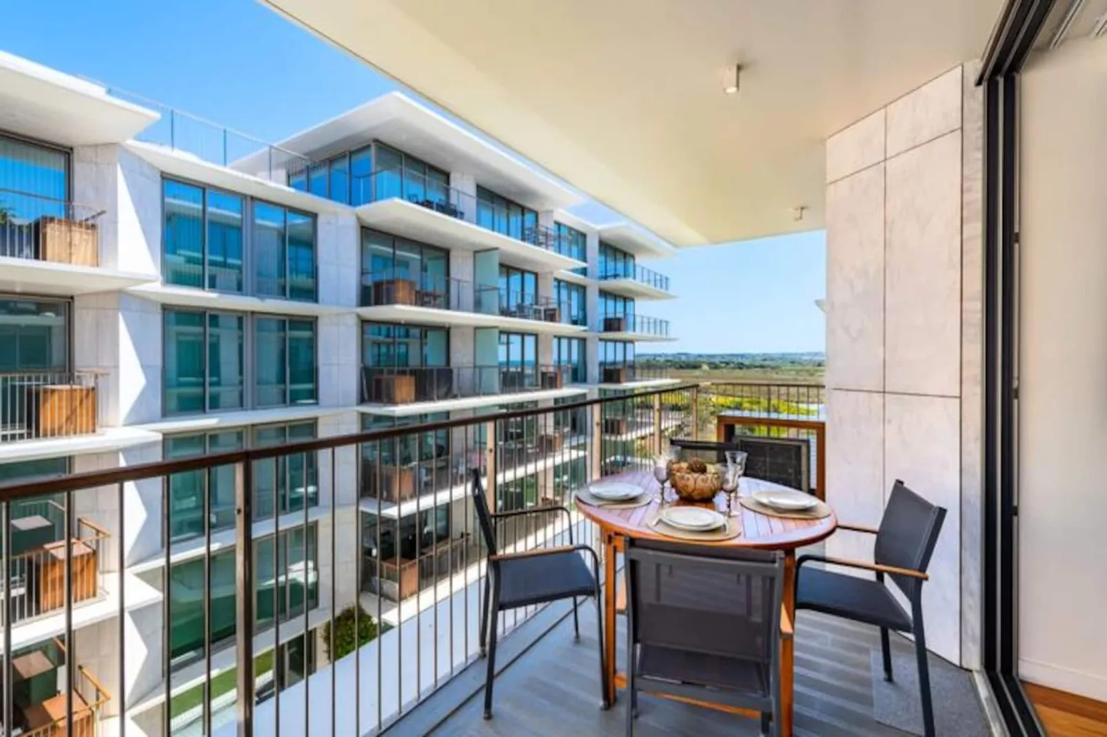 Bayline - Dinas Apartment-Niet-getagd