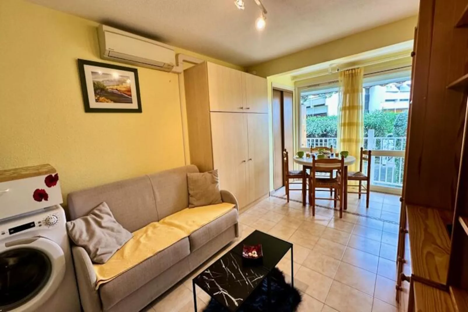 Résidence L'or&eacute;e De Camargue Studio Avec Cour-Niet-getagd