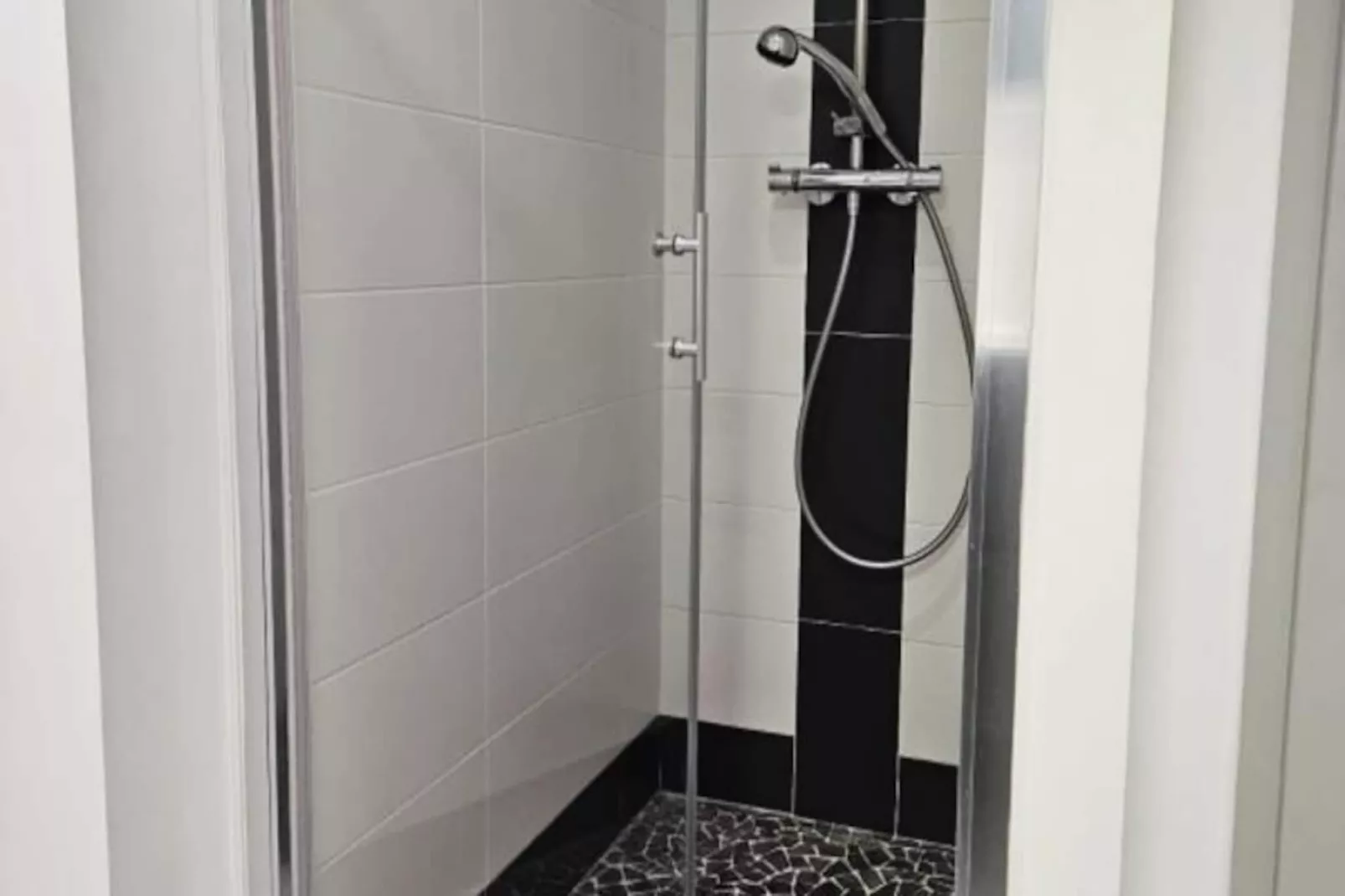 Appartement Pour 2 Personnes En Duplex Avec Terrasse Et Parking-Niet-getagd