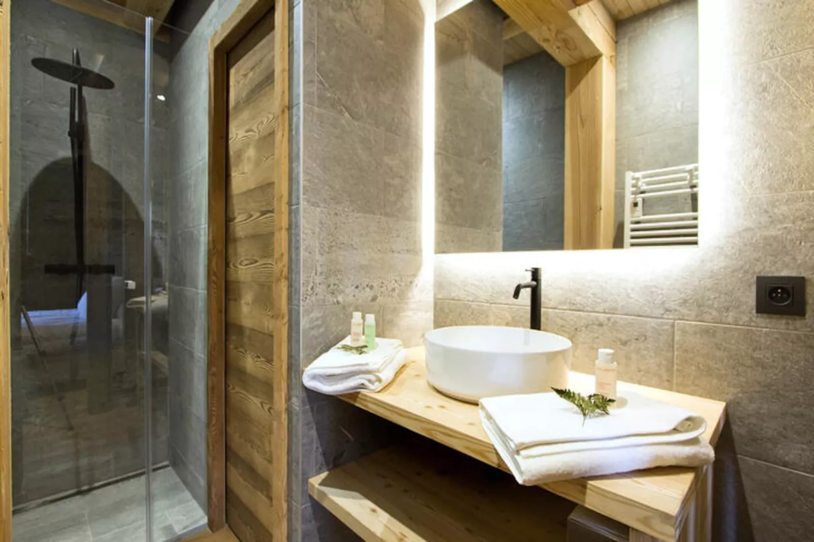 Le Chalet Des Trois Ours - Deva - Niet-getagd