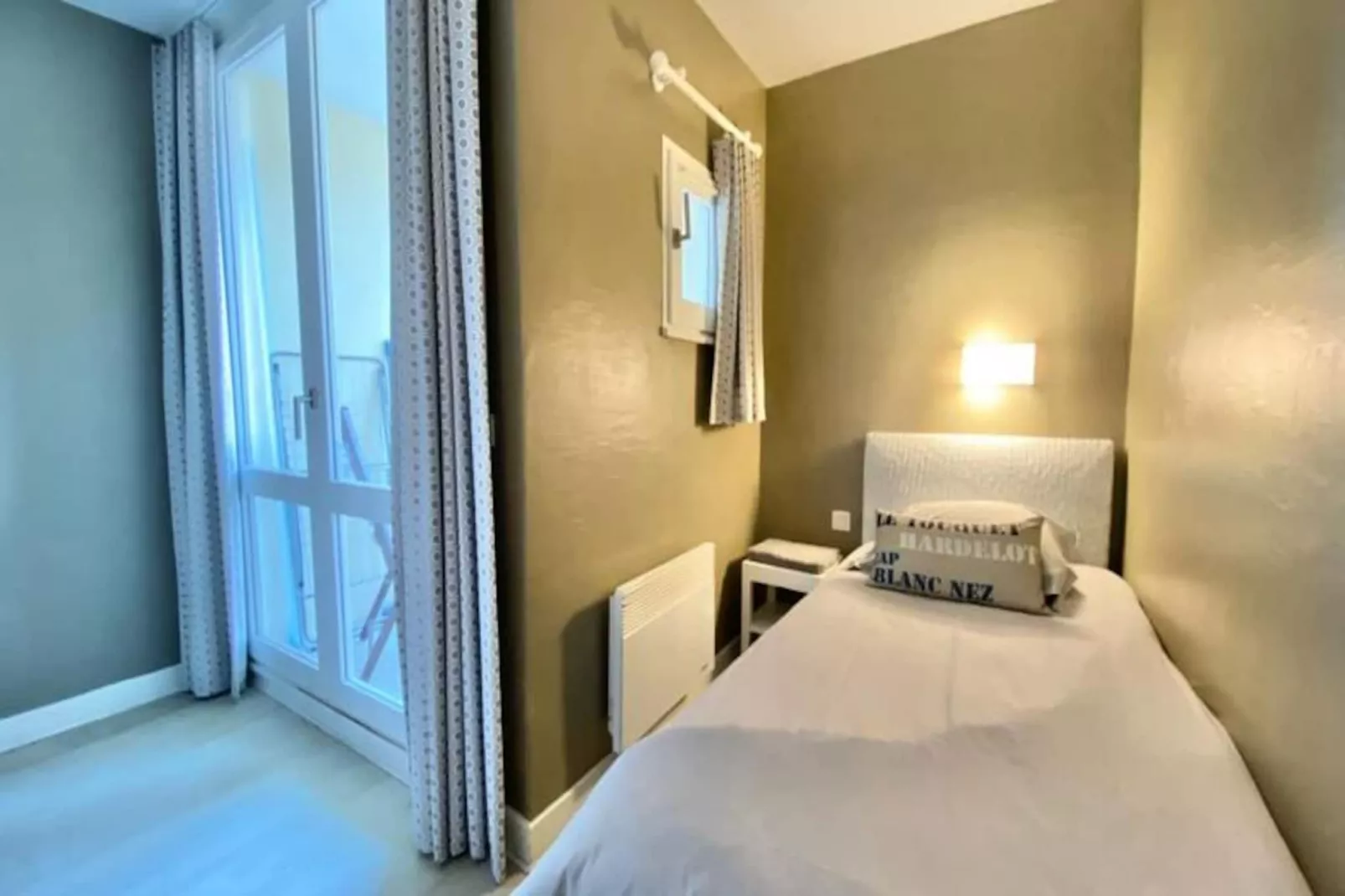 Résidence Charmant Appartement Pour 5 Pers Avec Piscine, Parking Et Tennis-Niet-getagd