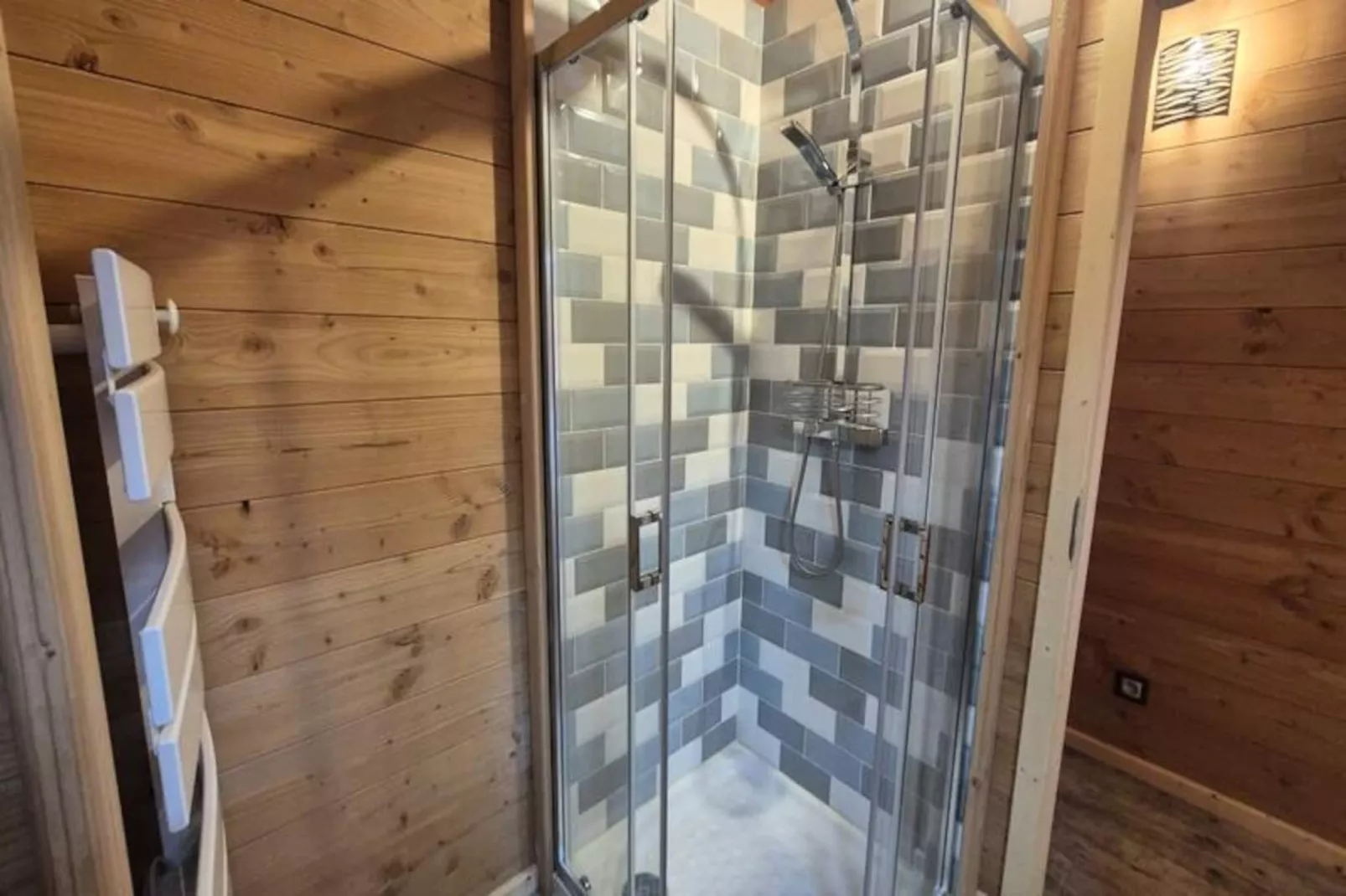 **chalet D'exception à Louer à La Féclaz – 4 Chambres, 10 Couchages-Niet-getagd