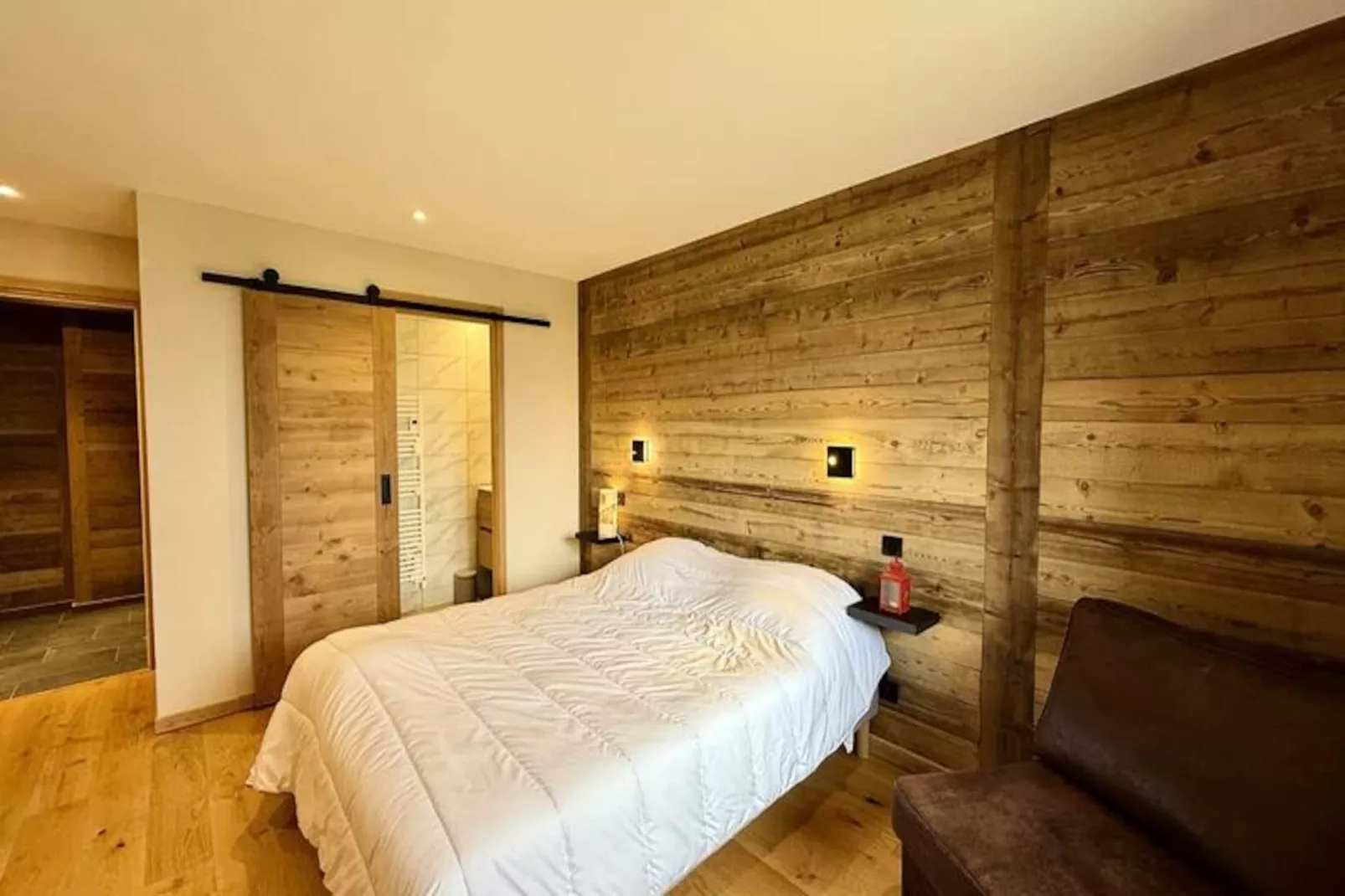 Résidence Complexe Aiguilles-Niet-getagd