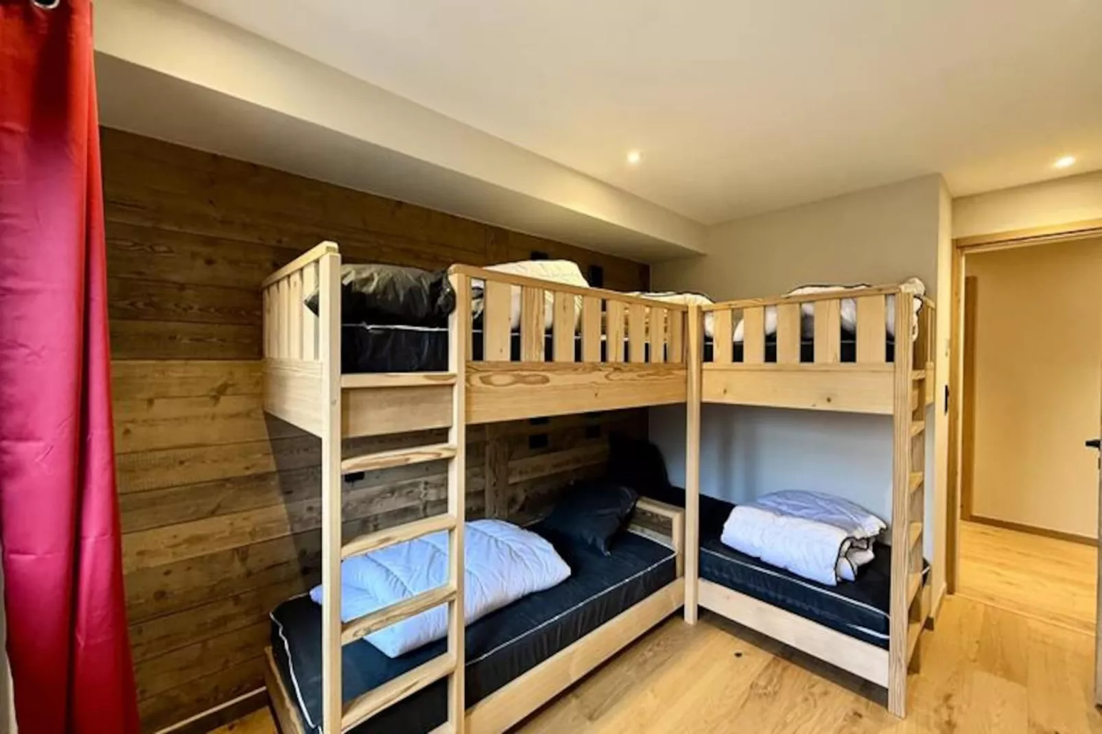 Résidence Complexe Aiguilles-Niet-getagd