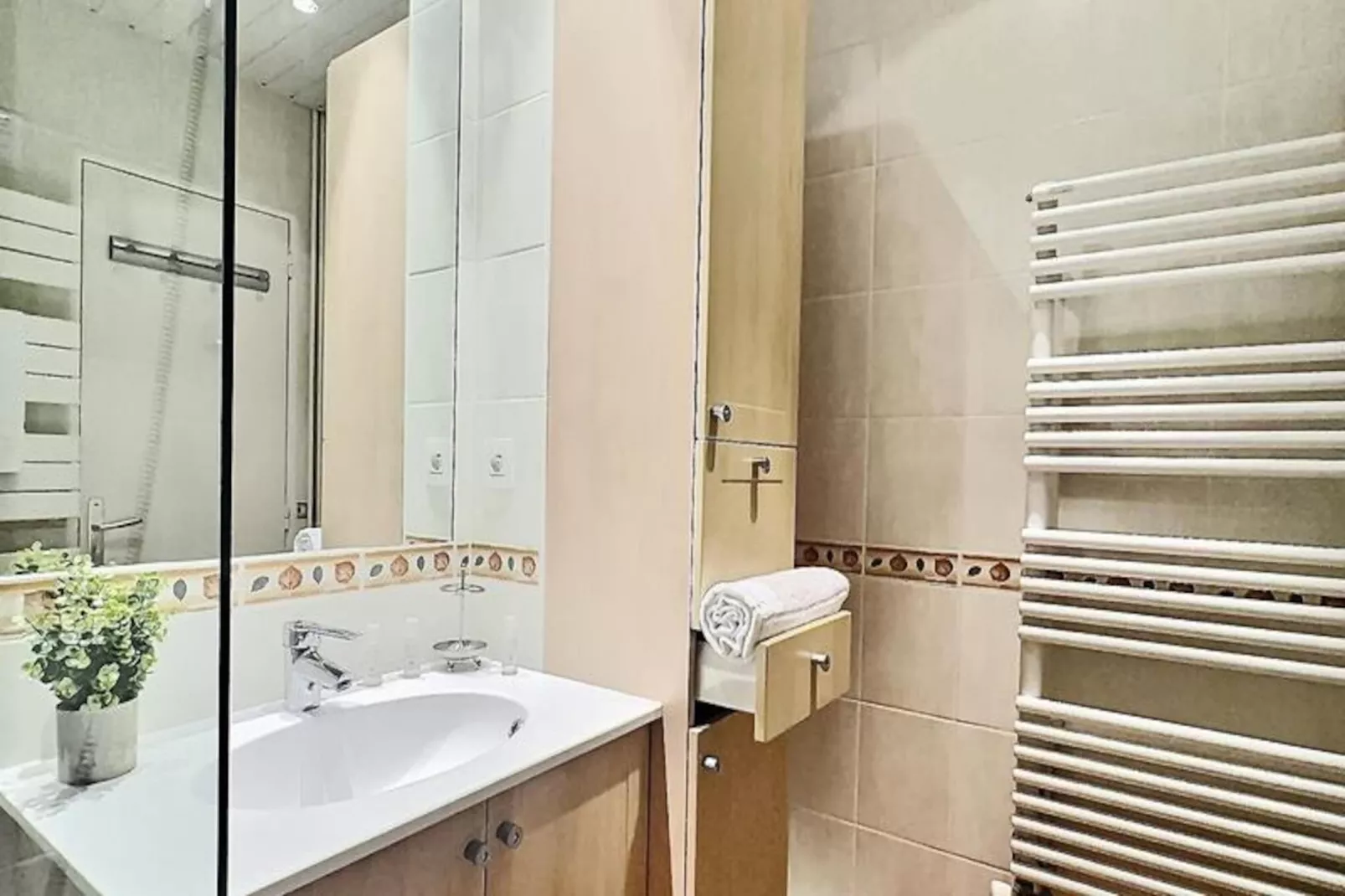 Résidence Le Bec Rouge-Niet-getagd