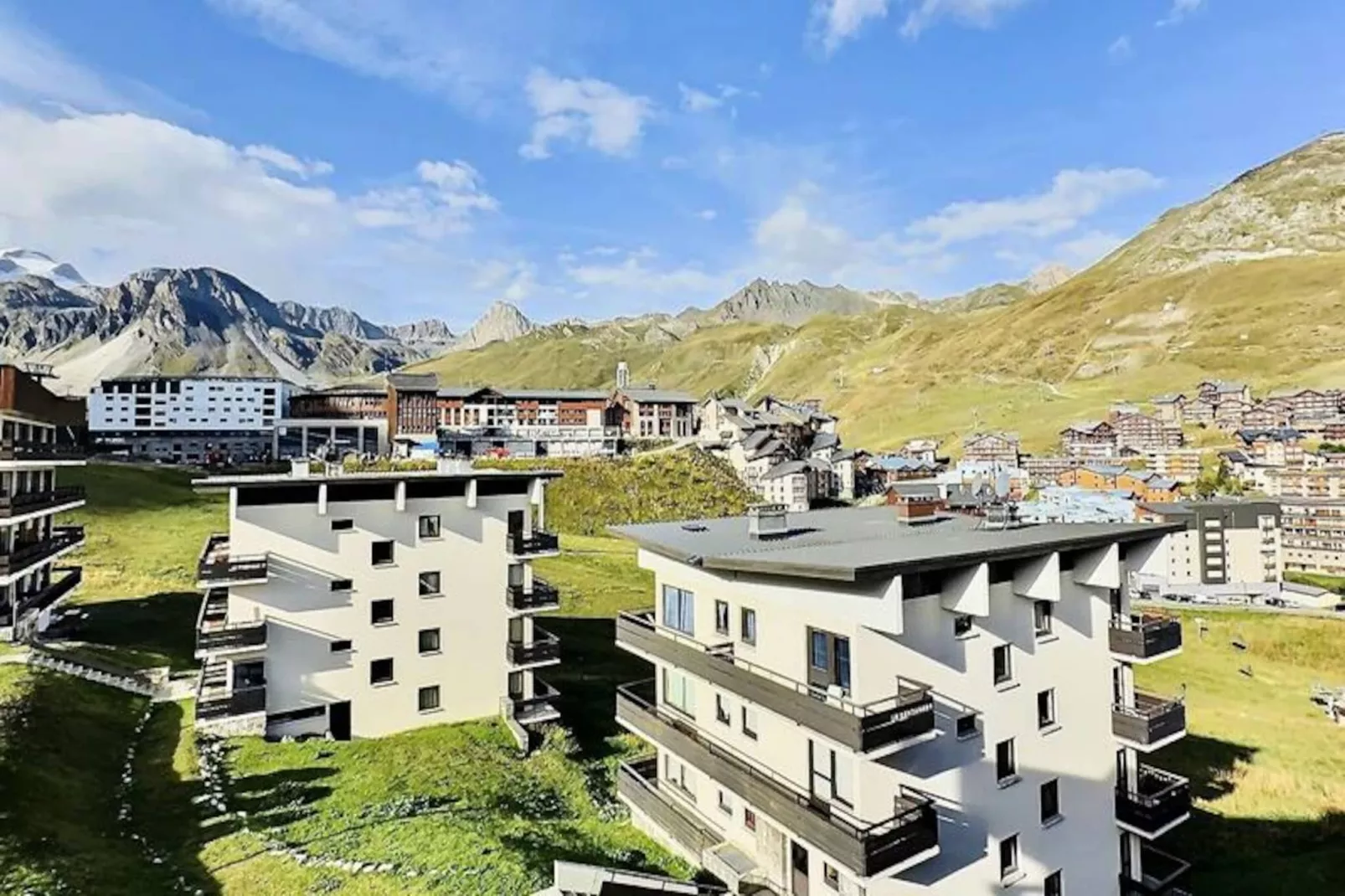 Résidence Les Roches Rouges A Ou B-Niet-getagd