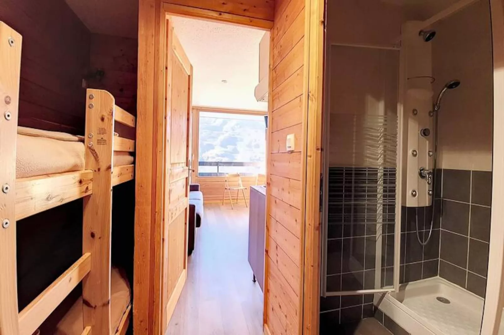 Résidence Chaviere-Niet-getagd