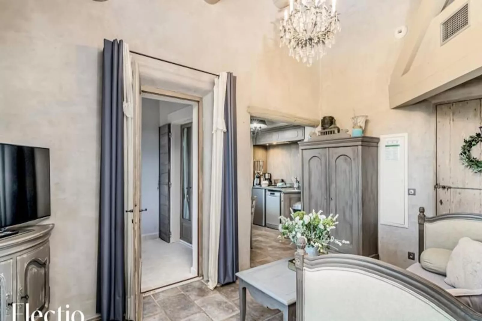 Loggia 9 Pin | R&eacute;sidence Les Petitons-Niet-getagd