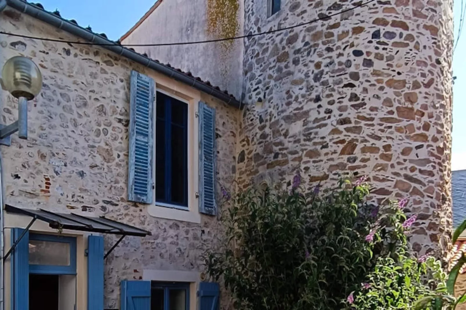 Appartements à Les Sables d'Olonne-Niet-getagd