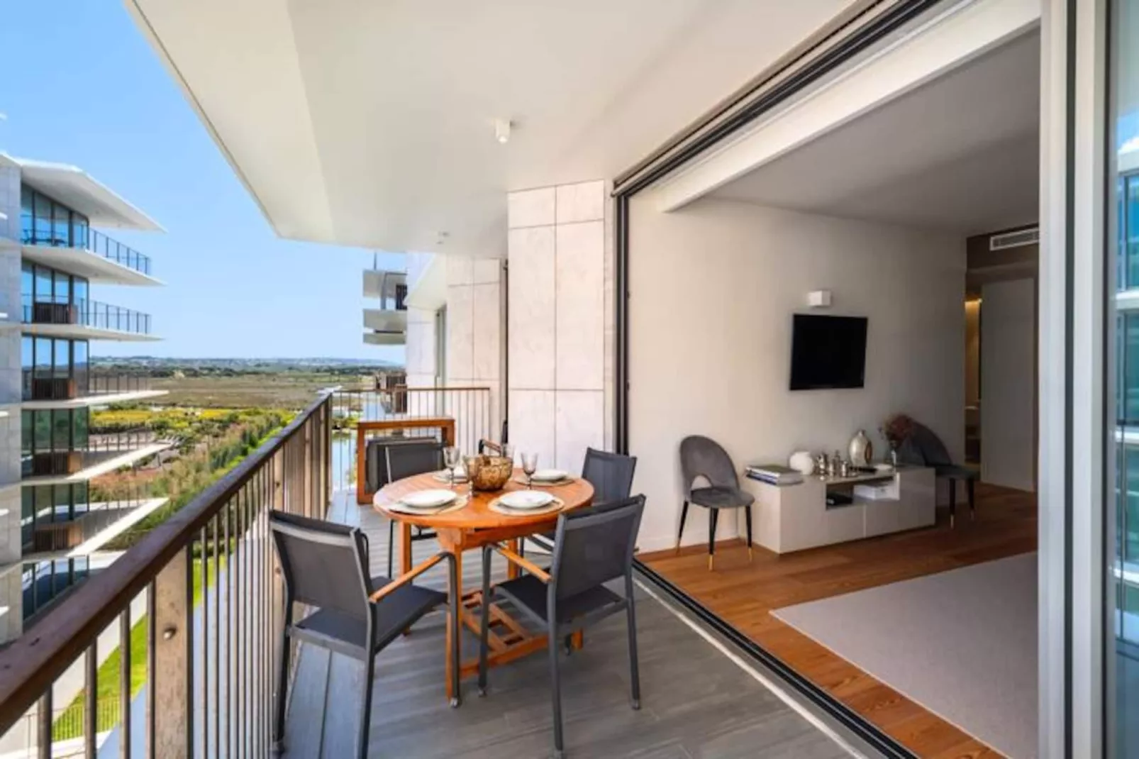 Bayline - Dinas Apartment-Niet-getagd