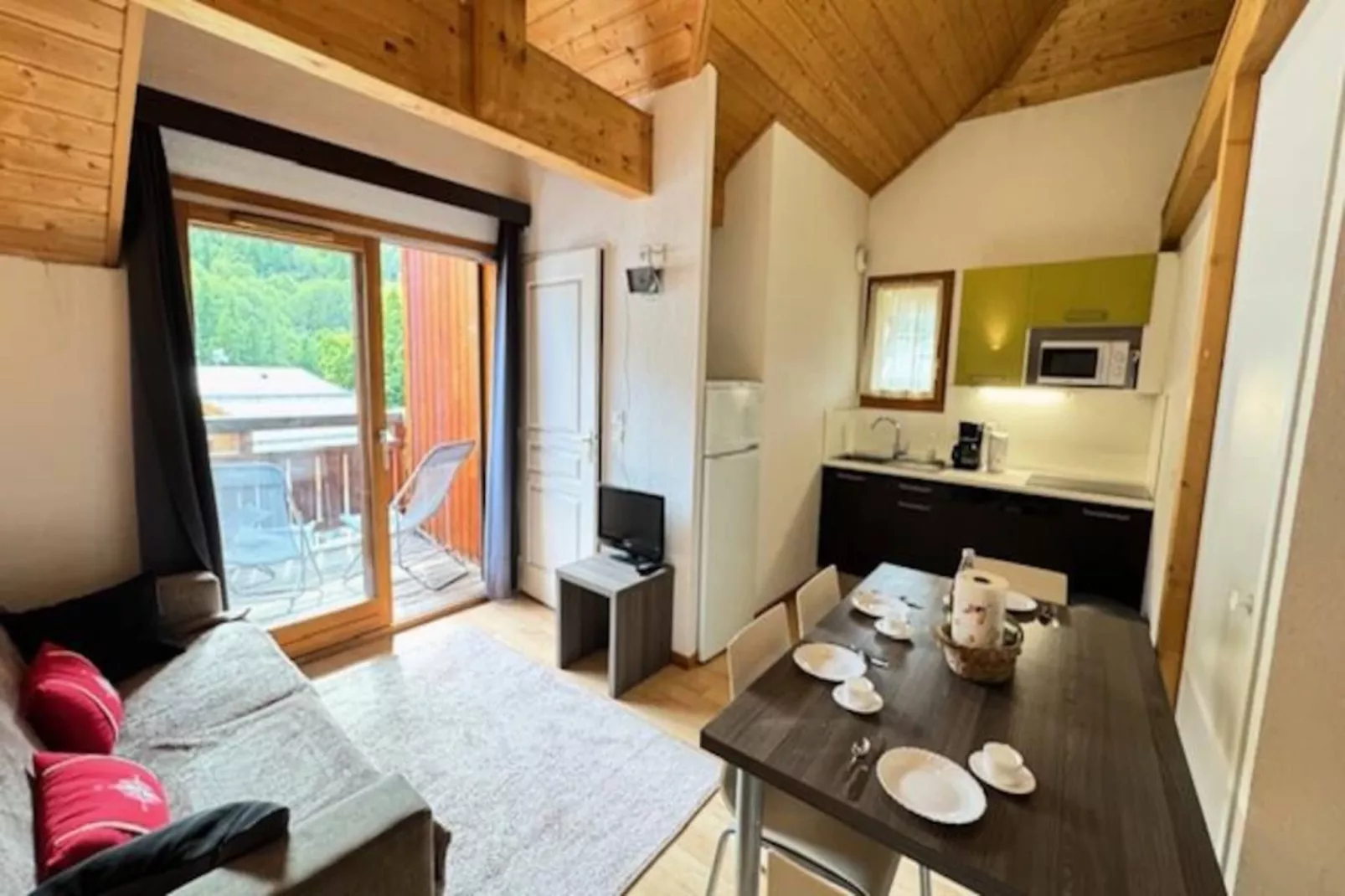 Résidence Eterlou-Niet-getagd