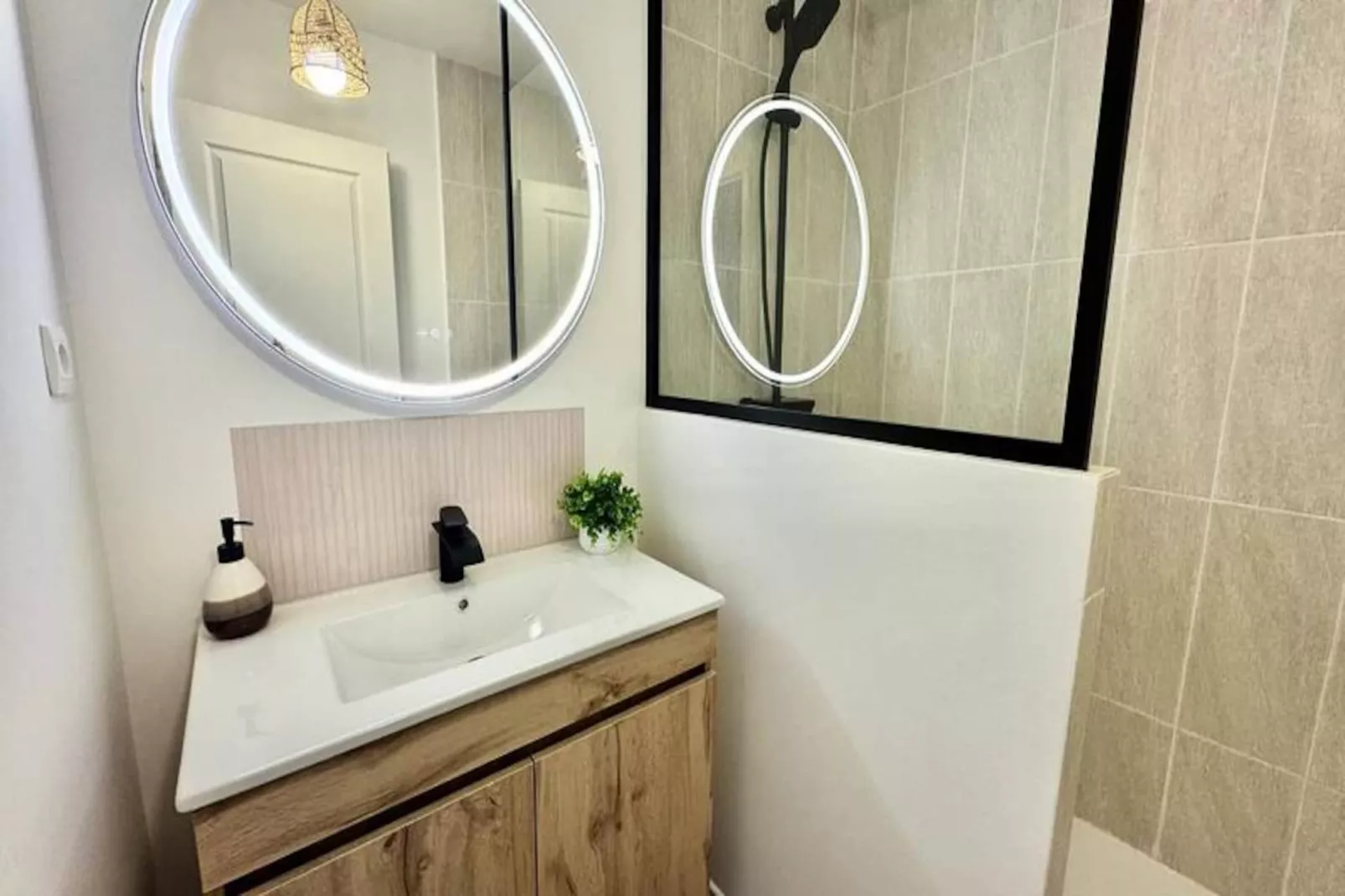 Résidence A Machja-Niet-getagd