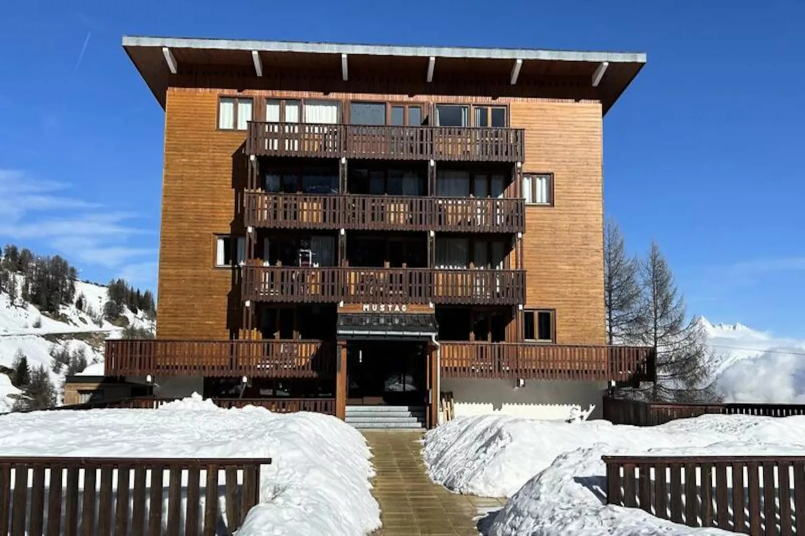 Résidence Le Mustag-Niet-getagd