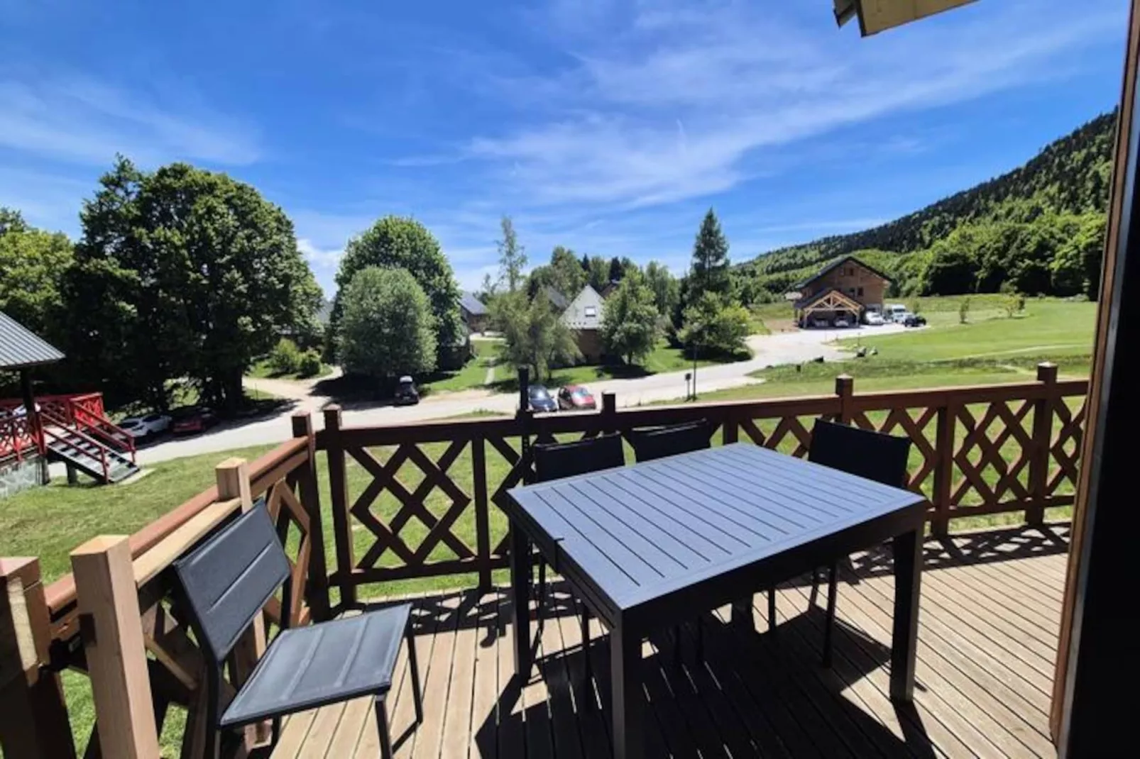 Chalet Nordique Pour 6 Personnes à La Féclaz - Piscine été-Niet-getagd