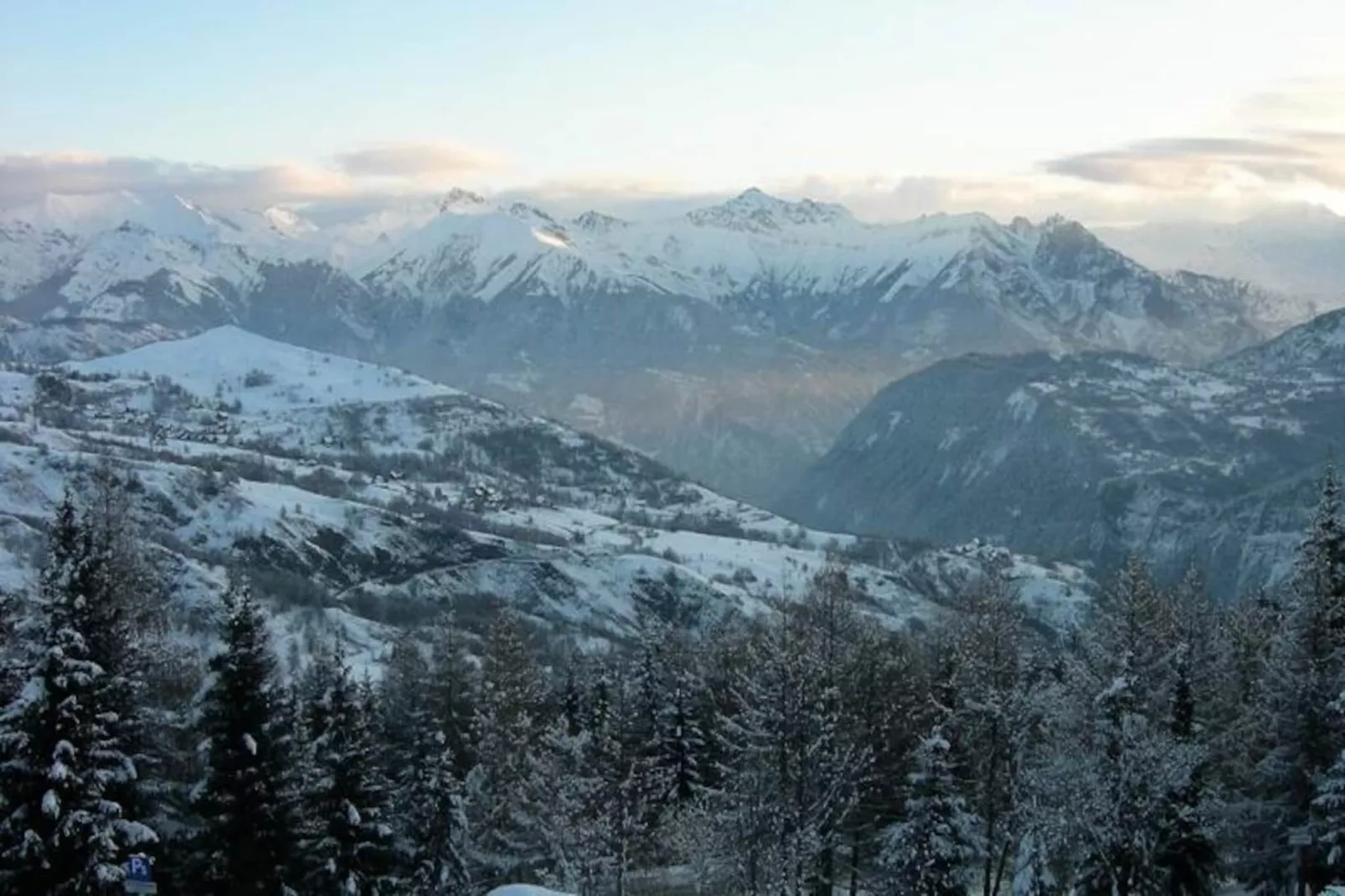 Résidence Baikonour-Niet-getagd