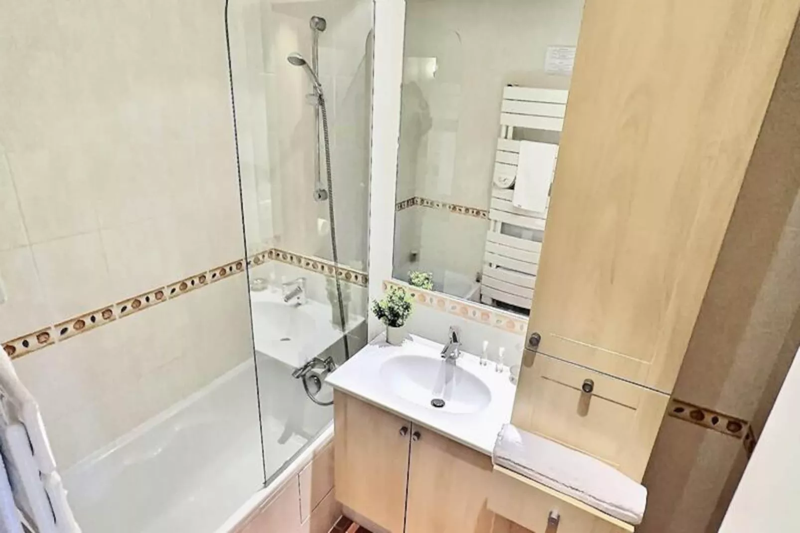 Résidence Le Bec Rouge-Niet-getagd