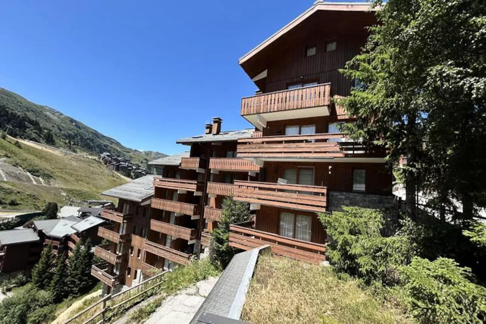 Résidence Lama-Niet-getagd