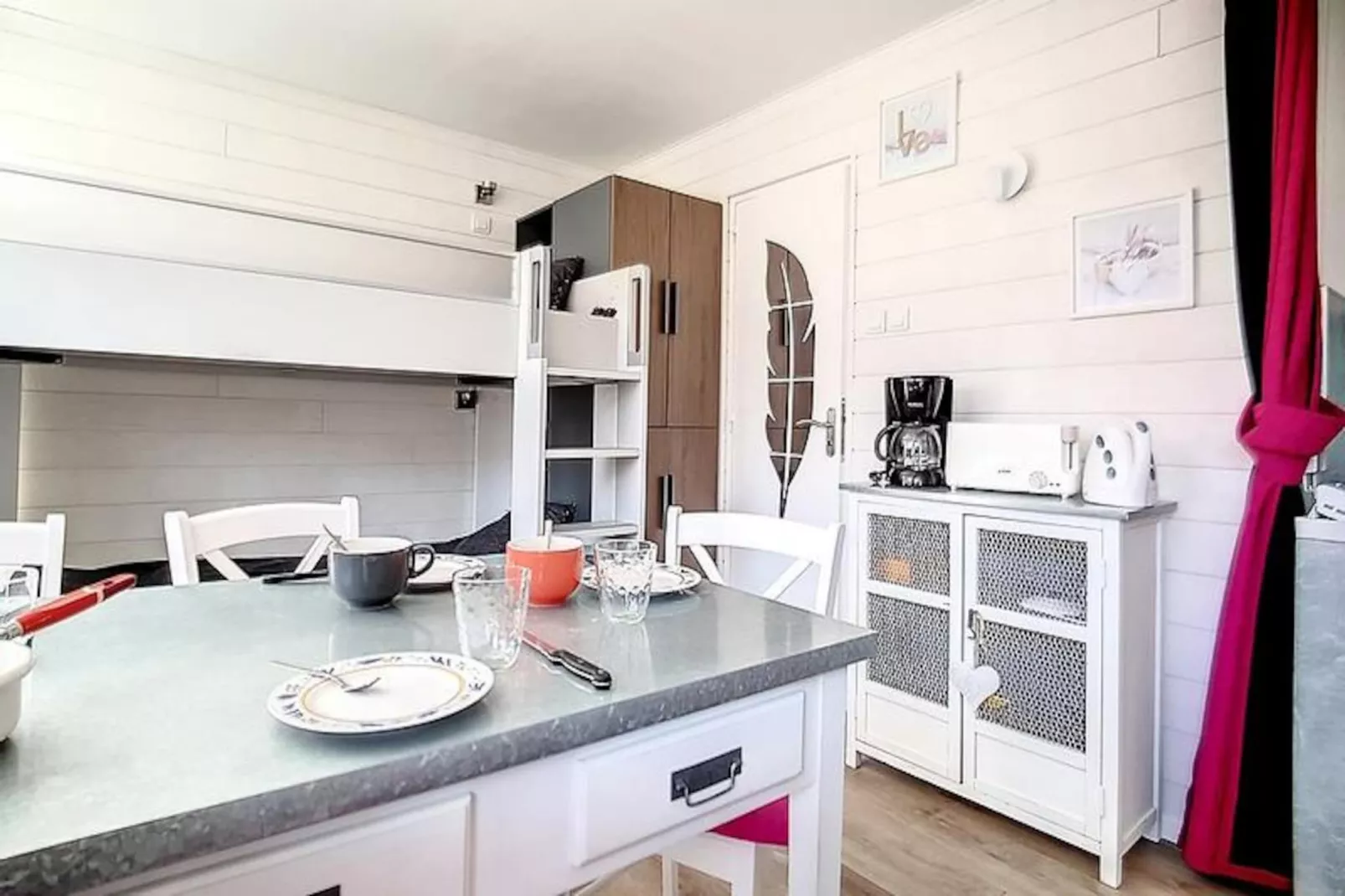 Résidence Les Lauzes-Niet-getagd