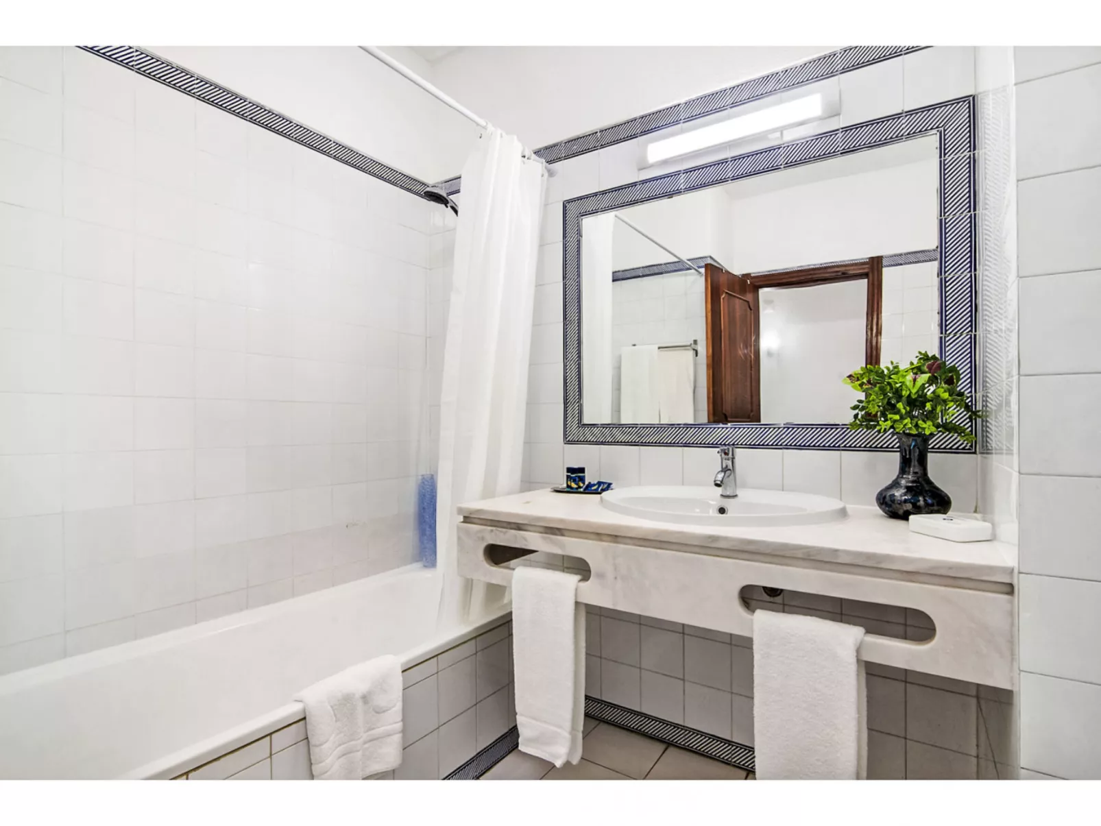 Anamar - Sunny Way-Binnen