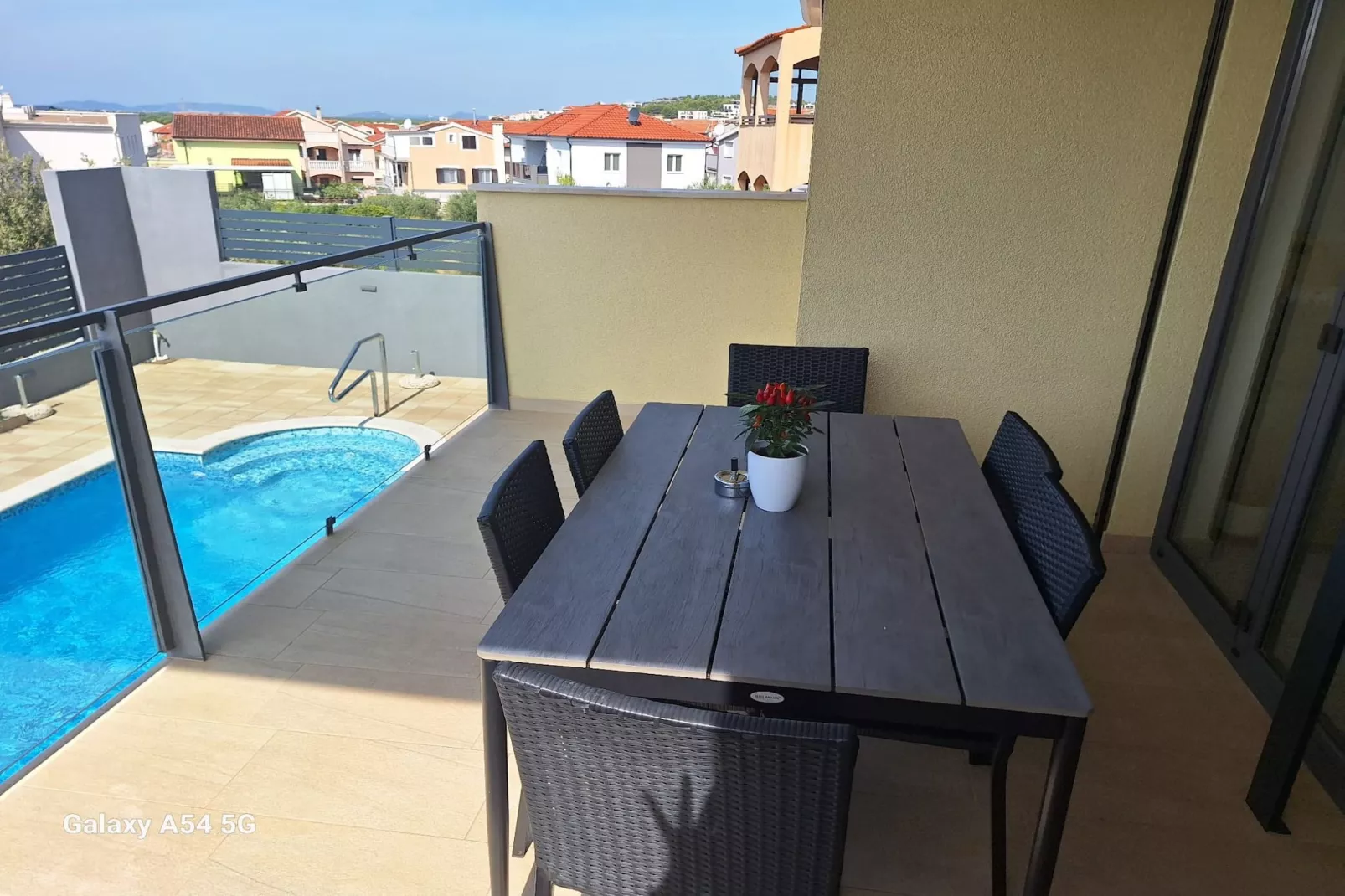 Apartment Cvita & Roza - Two Bedroom Apartment with Balcony and Sea View (Roza) (A1)-Terrasbalkon