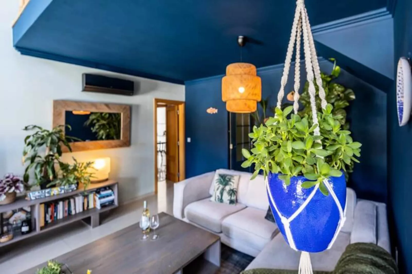 Casa Skip-Niet-getagd