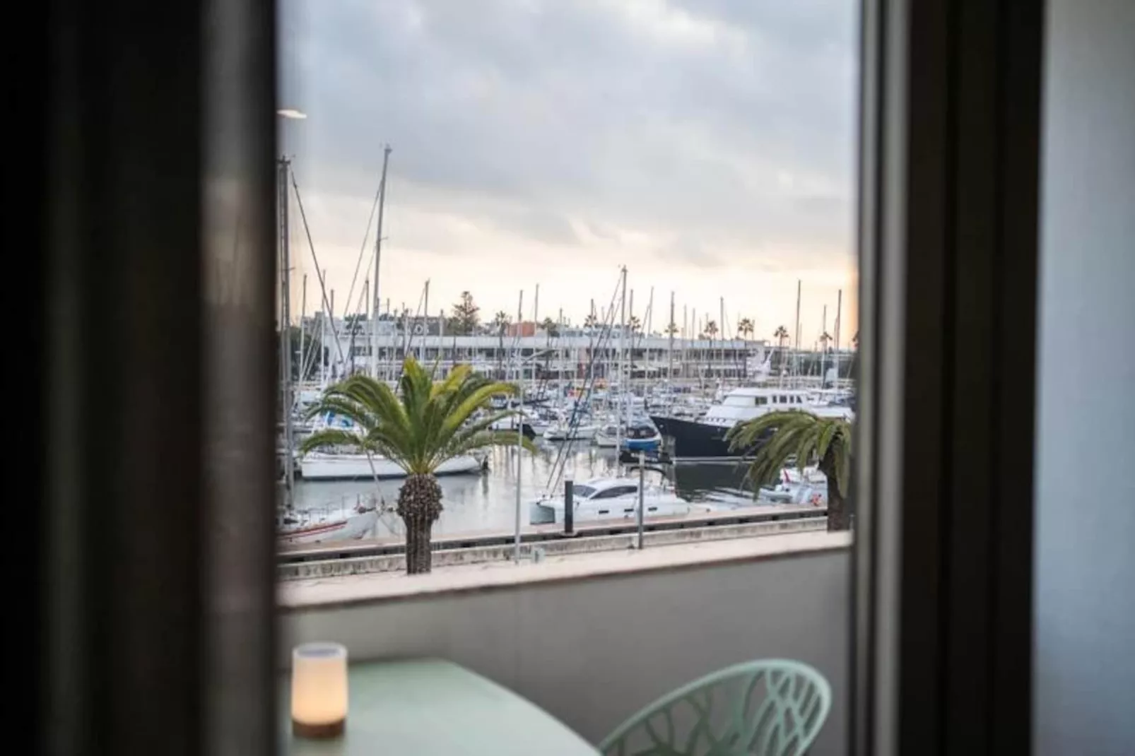 Captain's Quarters-Niet-getagd