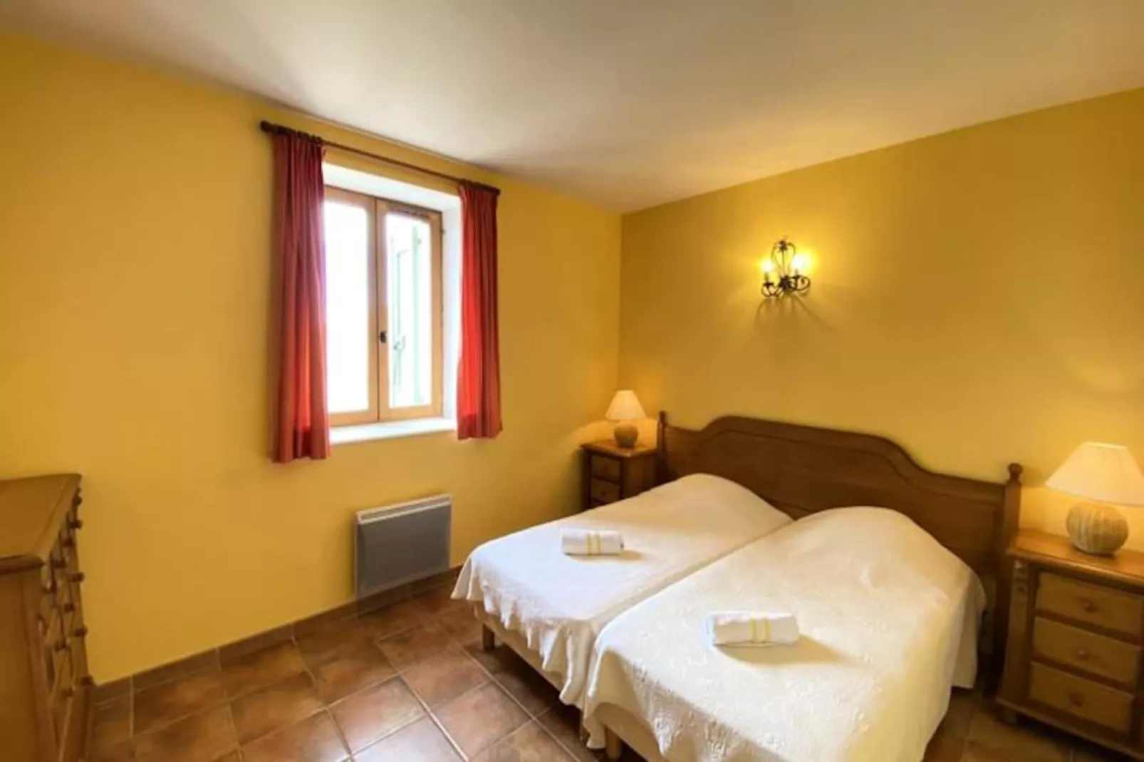 04b9 : Beau T3 Au Coeur Des Lavandes - Piscine-Niet-getagd