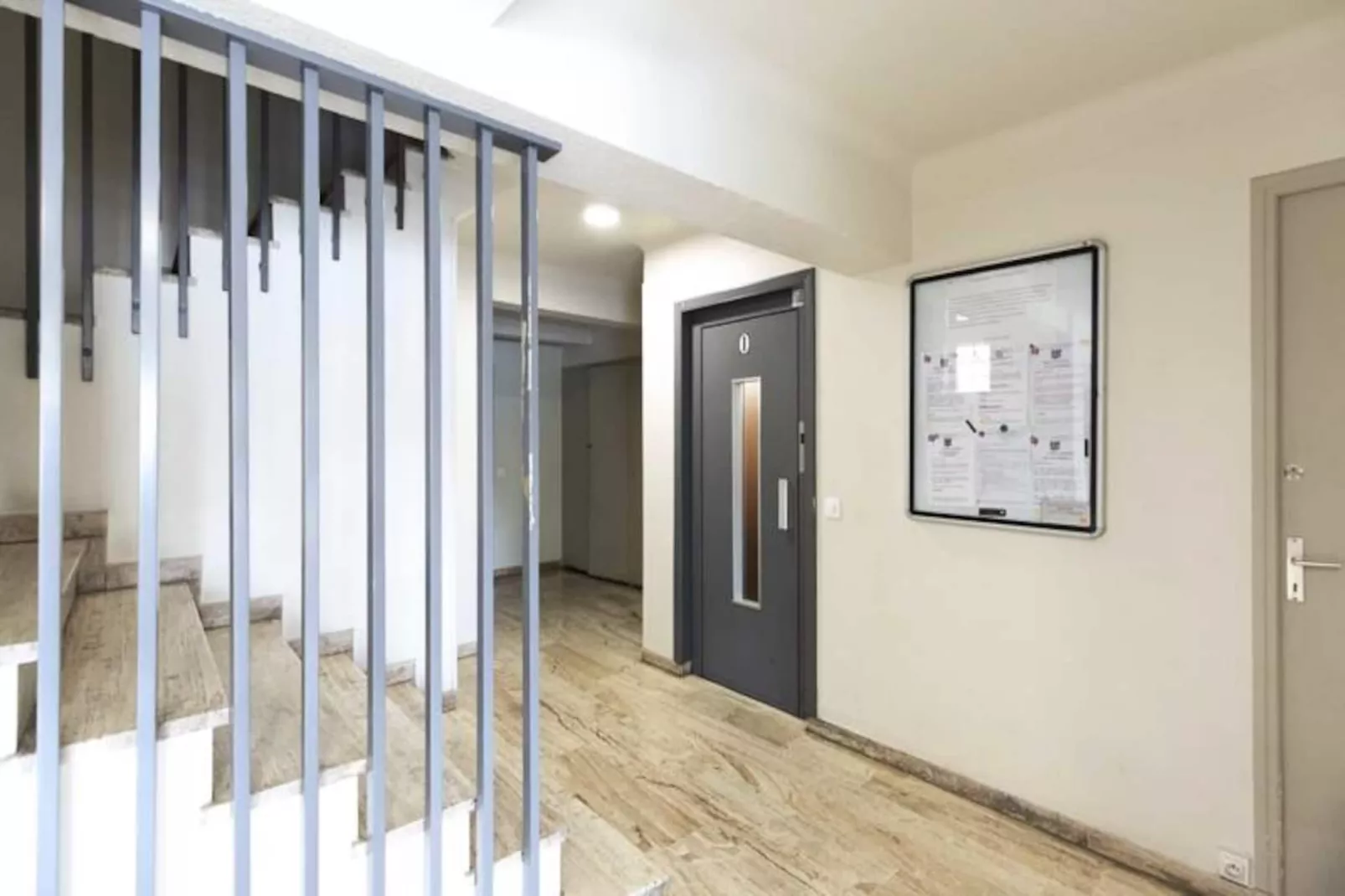 Résidence Centre D'antibes, Spacieux 3 Pièces Avec Terrasse Et Climatisation-Niet-getagd