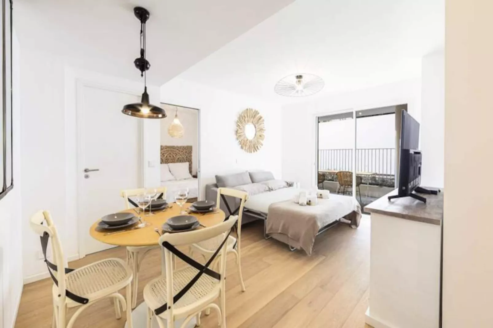 Résidence Reibaud 1 T3 Avec Ac, Parking Et Piscine-Niet-getagd