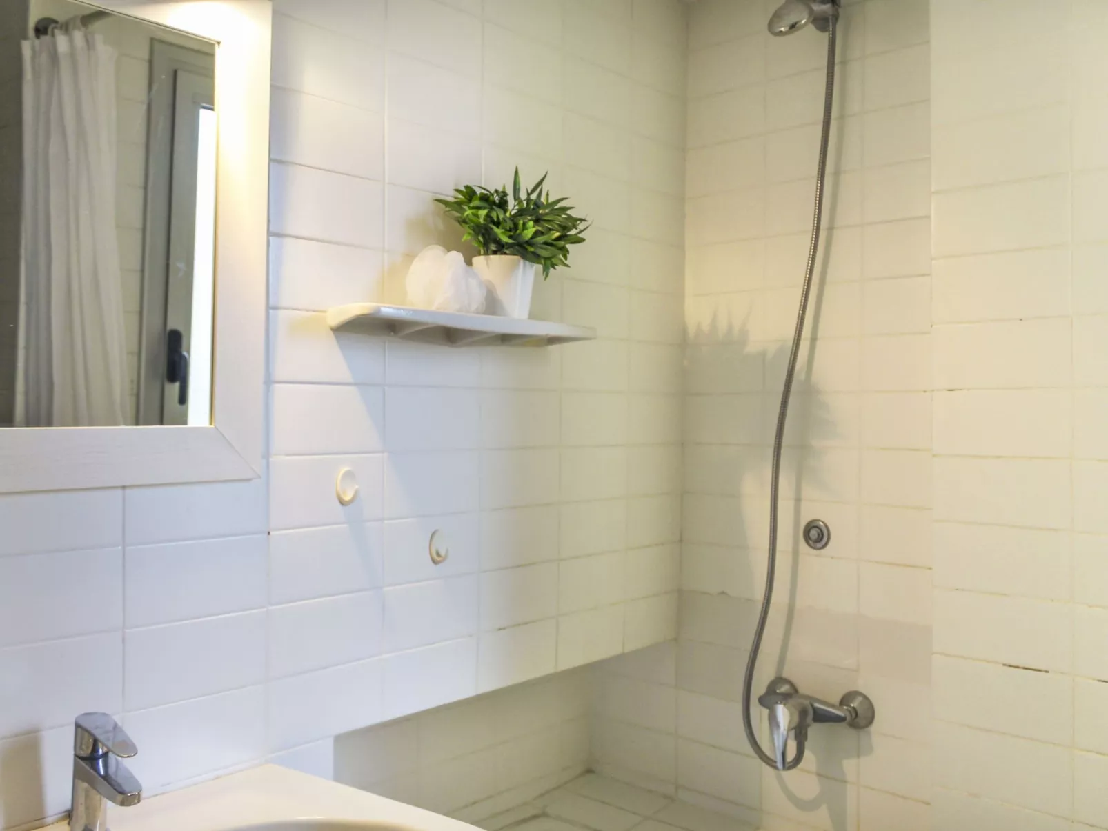 Los Laureles Blancos-Binnen