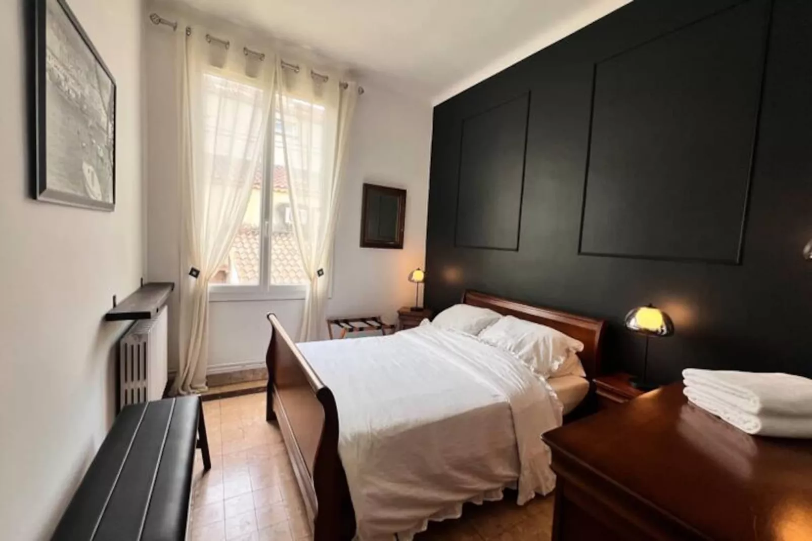 Elivi : Maison De Ville Avec Jardin &agrave; Deux Pas Du Centre Historique-Niet-getagd