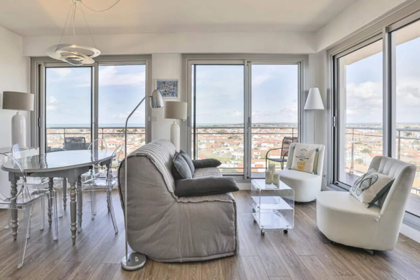 Appartements à Les Sables d'Olonne-Niet-getagd