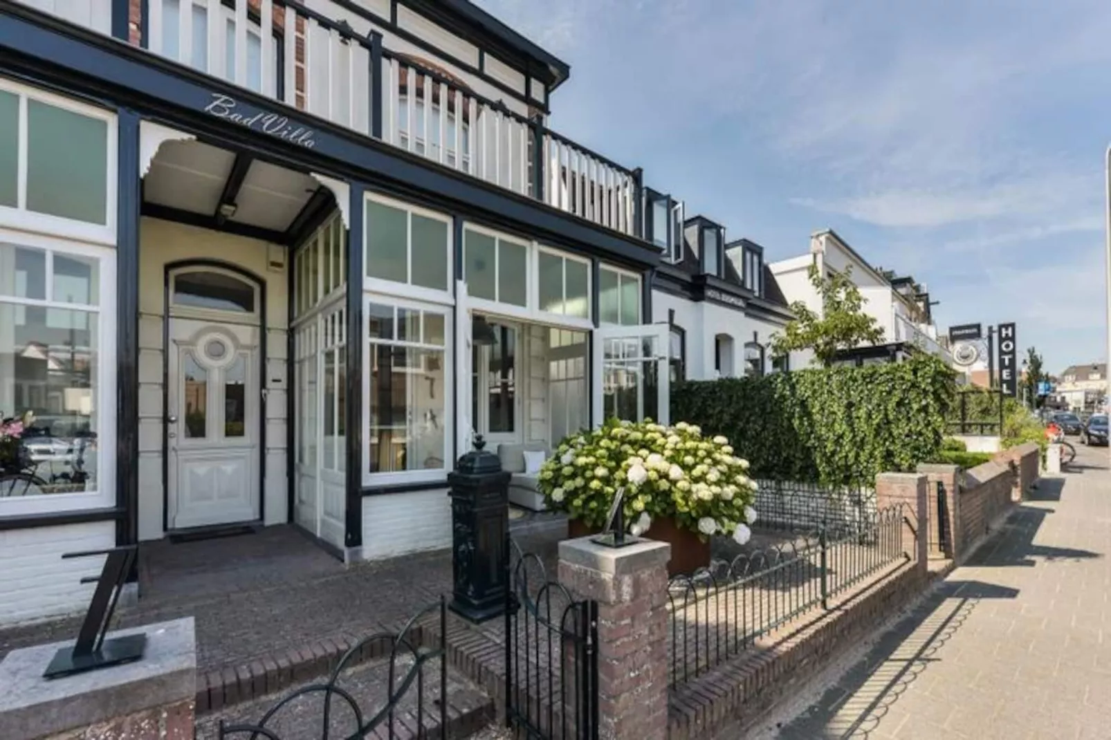 Villa Loft Apartment With Light Garden Room-Niet-getagd