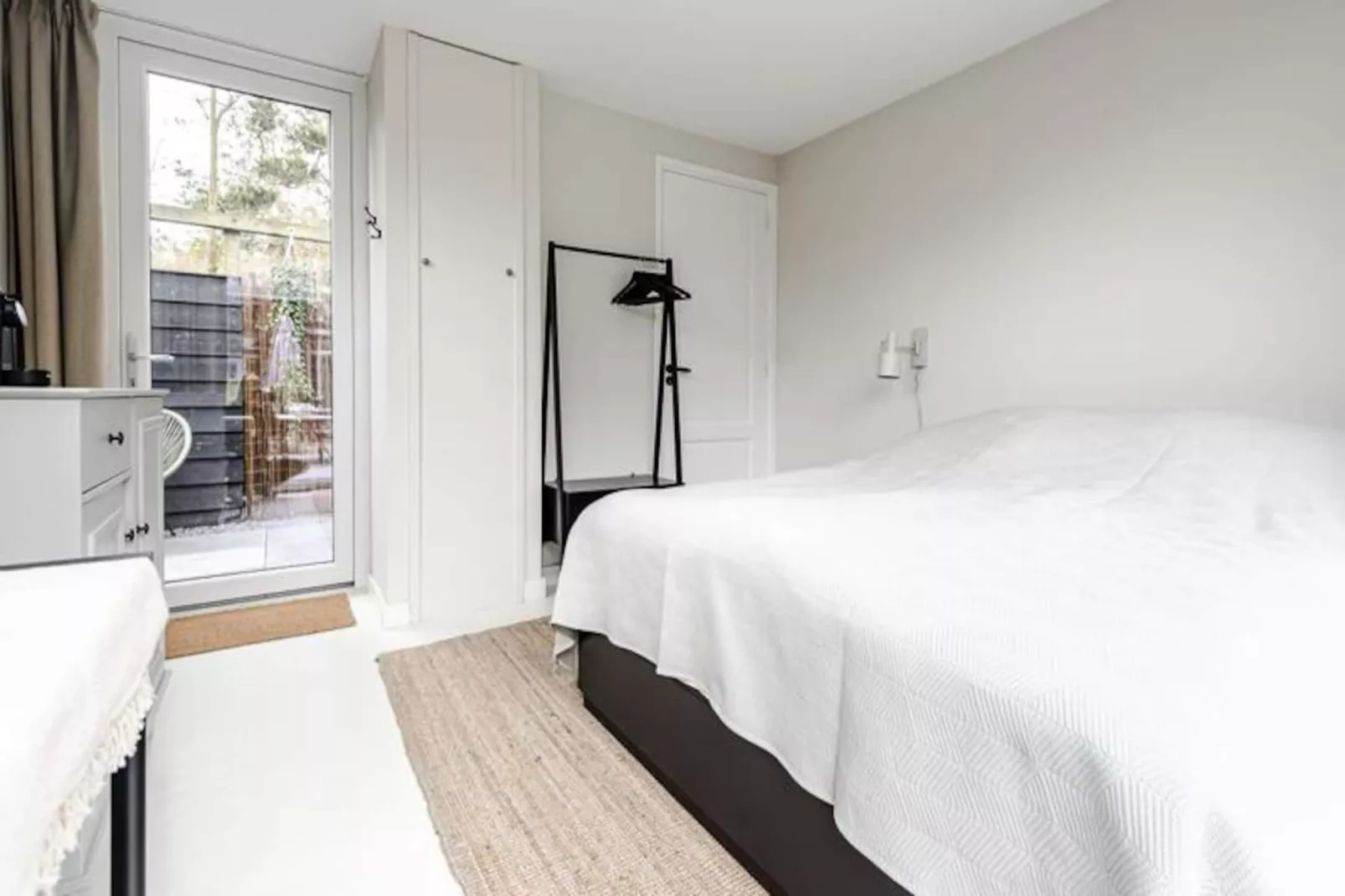 The Garden Suite-Niet-getagd