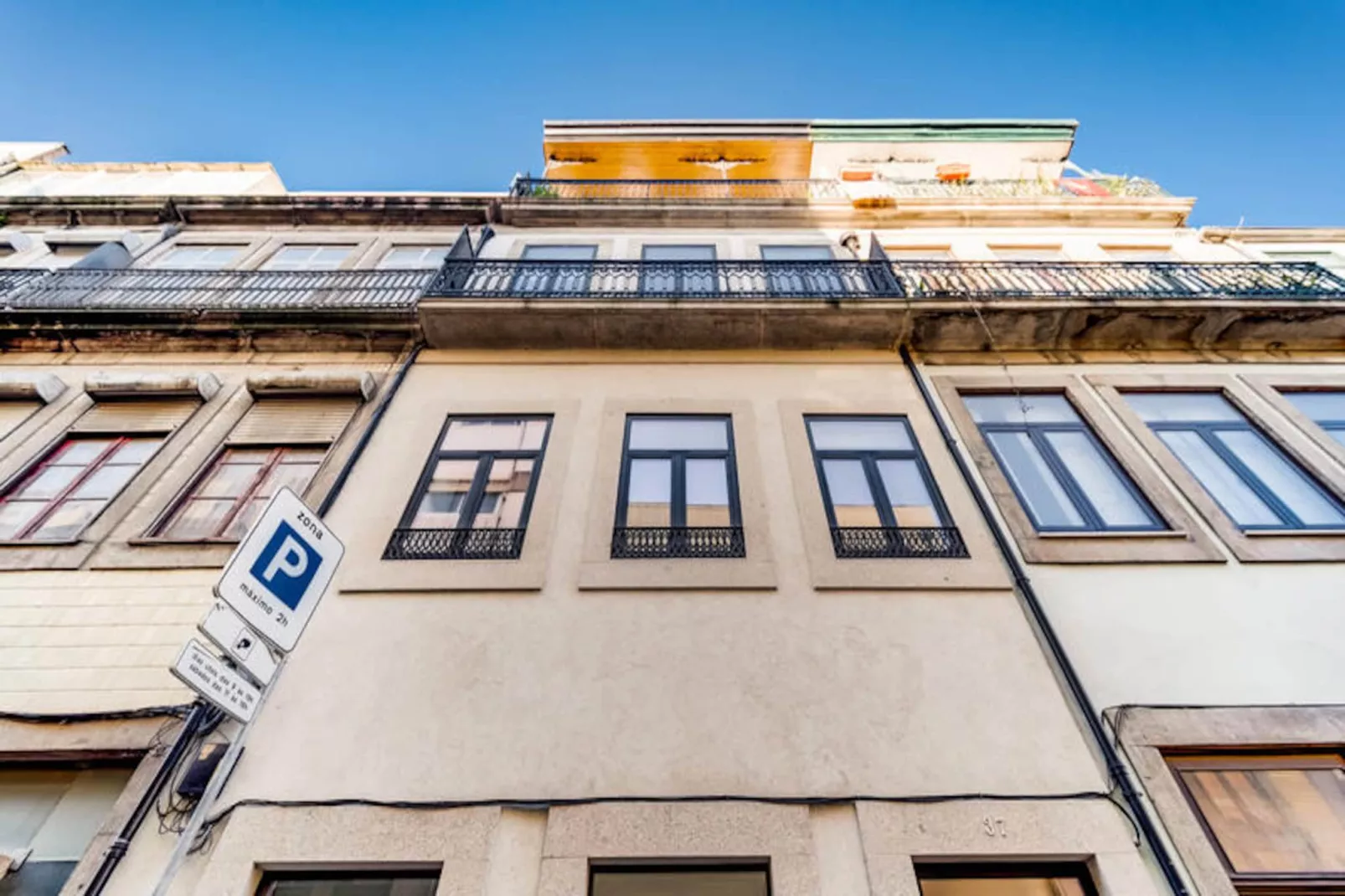 Studio à Porto-Niet-getagd