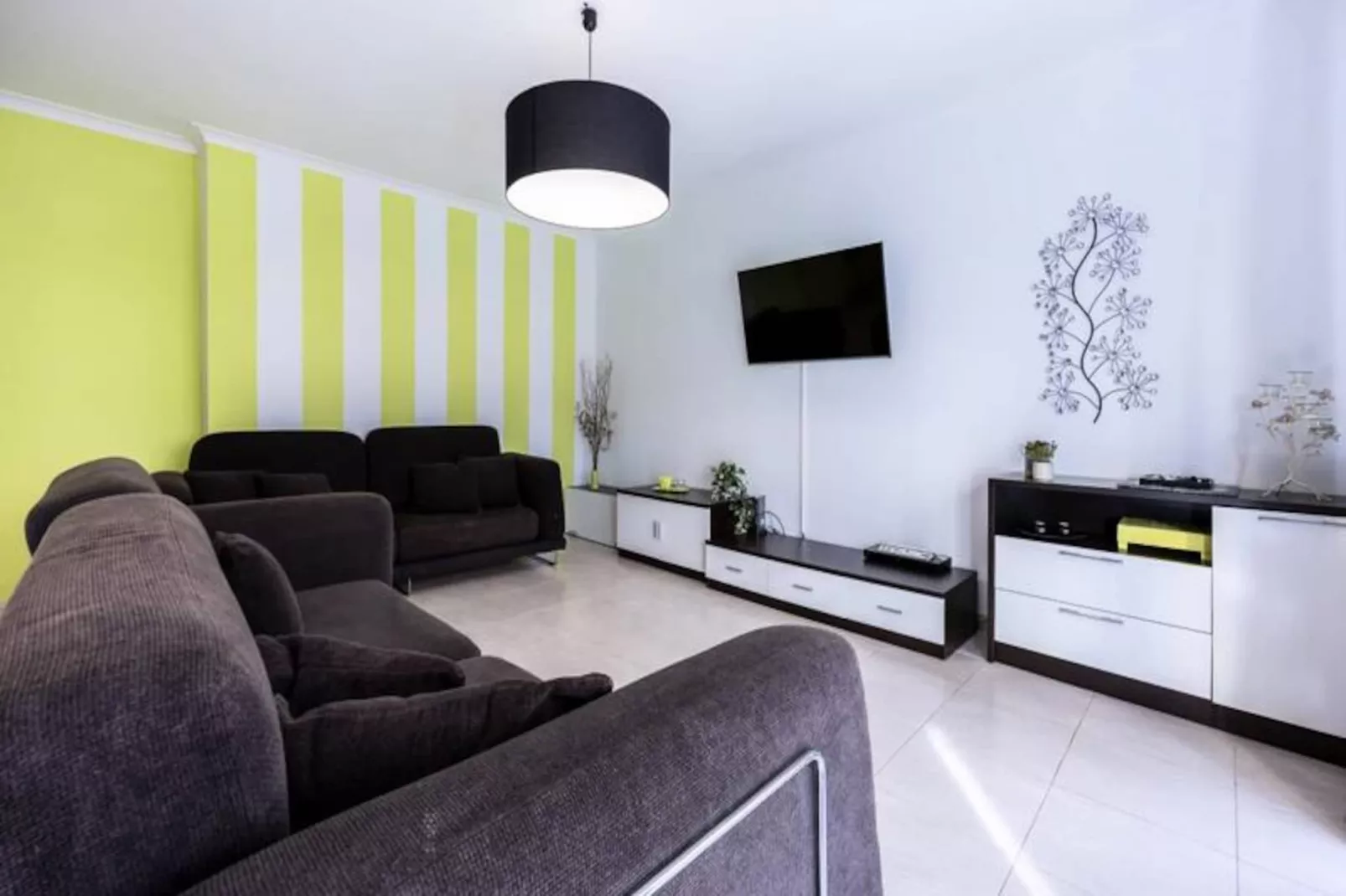 Apartment Edificio Liz-Niet-getagd