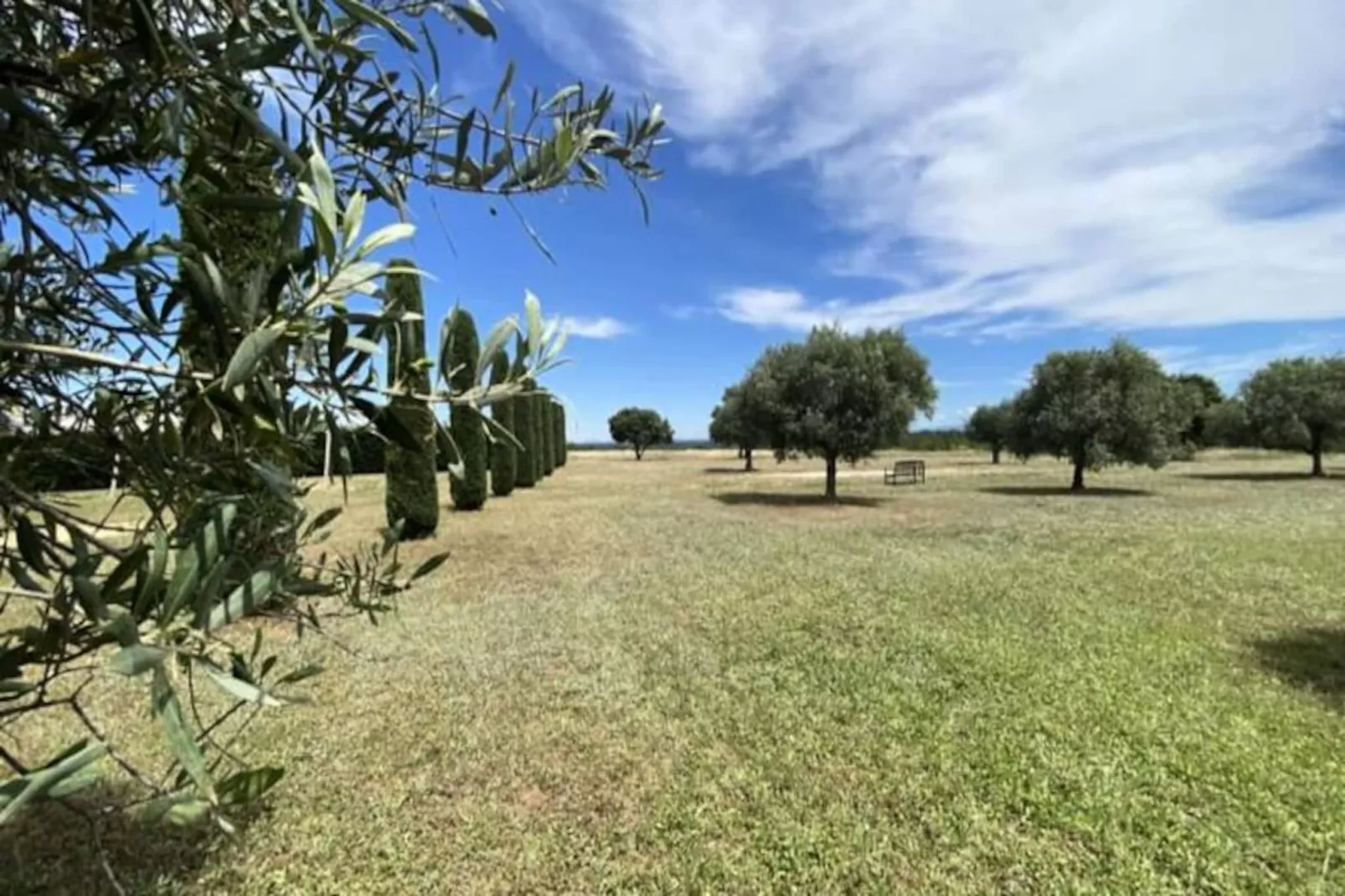 04b4 : Beau Studio Dans Un Mas Proven&ccedil;al - Piscine-Niet-getagd