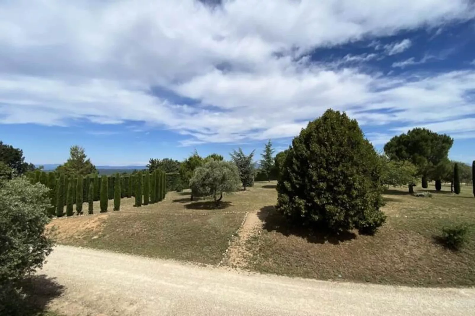 04b5 : Beau Studio Dans Un Mas Proven&ccedil;al - Piscine-Niet-getagd